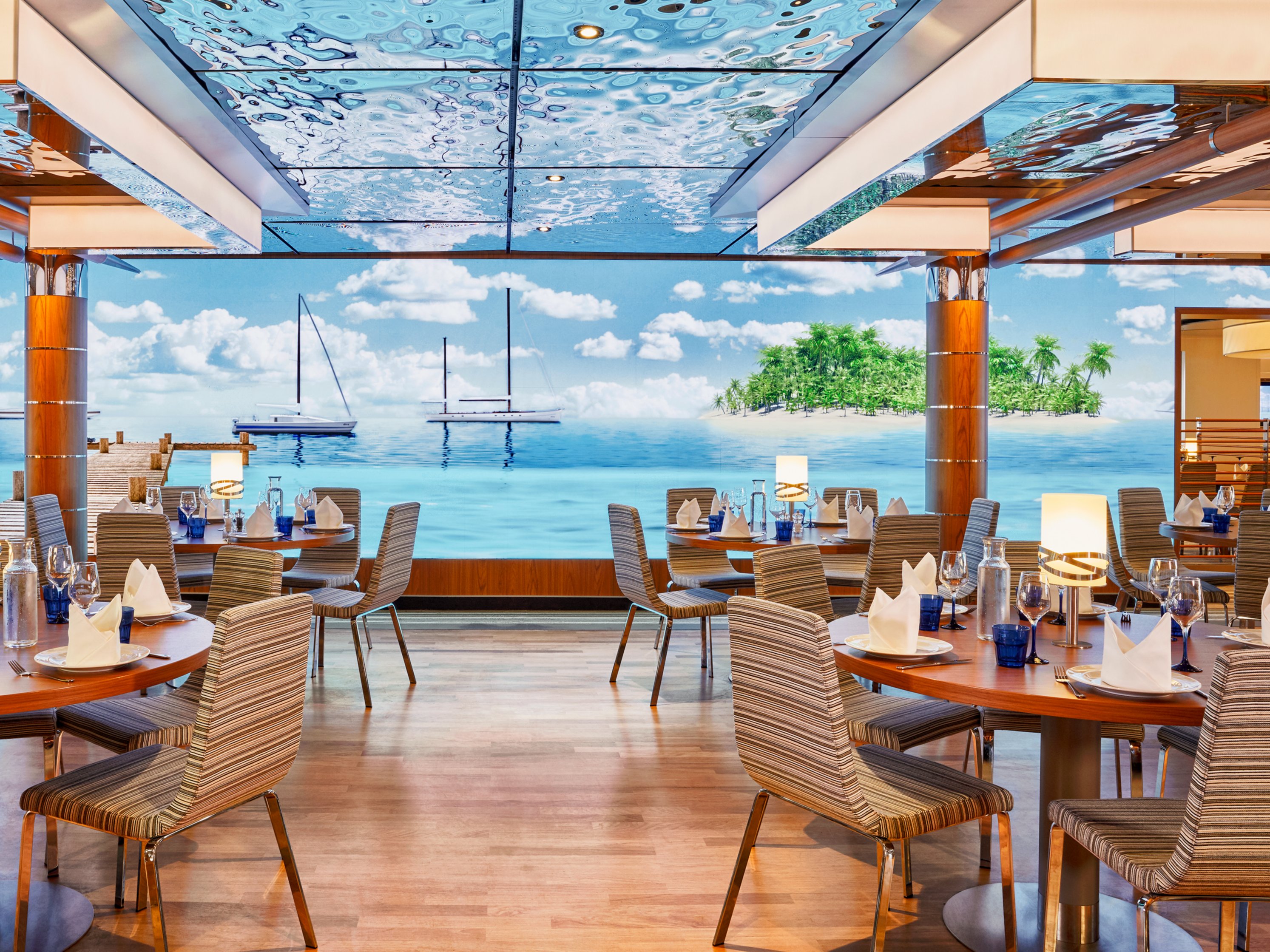 Ambiente im Yachtclub Restaurant