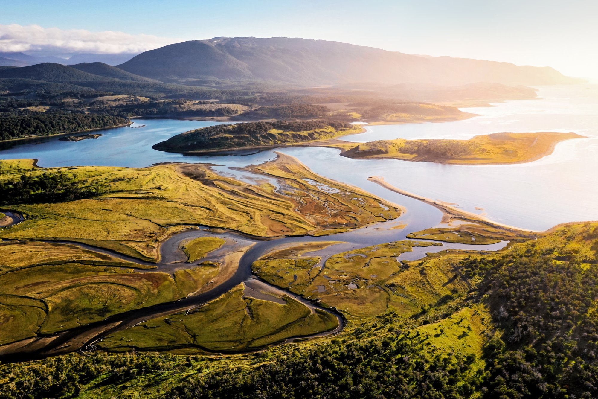 RA141H River flows into the Beagle Channel. Tierra del Fuego, Argentina