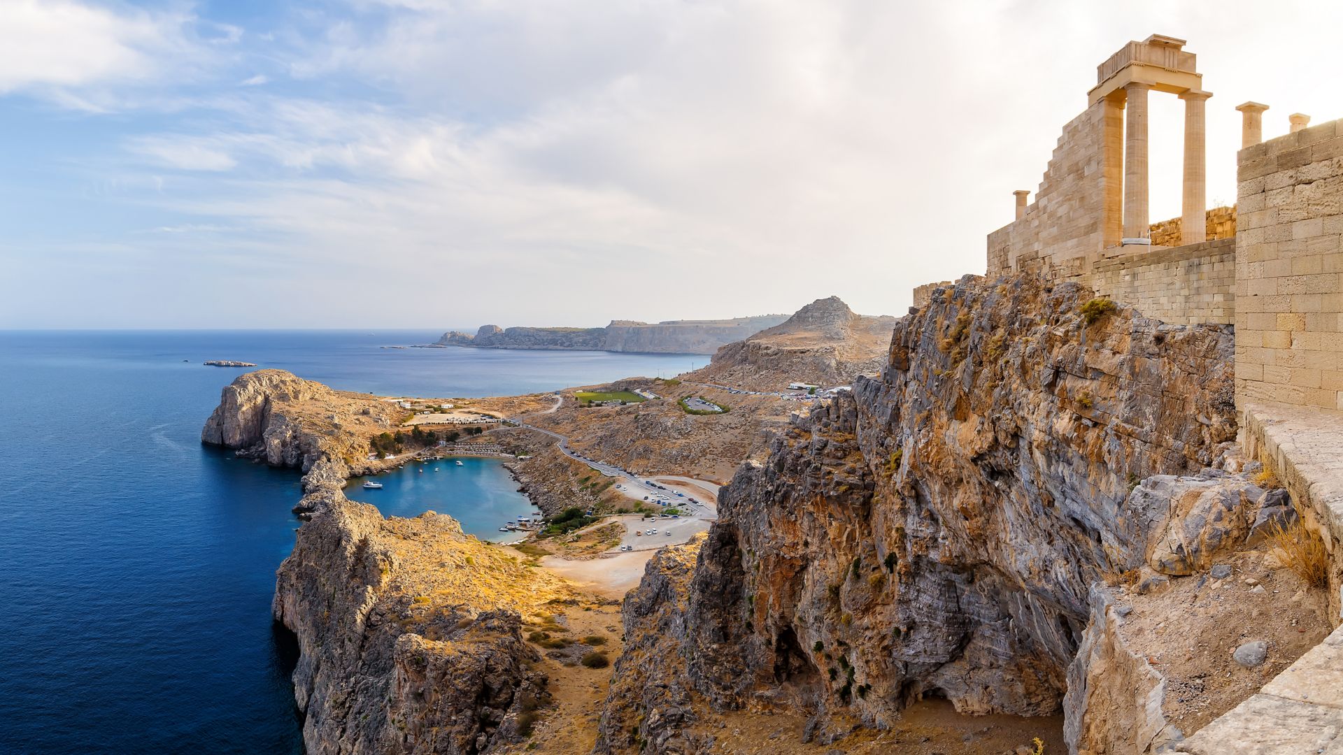 Antike Ruine mit Blick auf das östliche Mittelmeer.