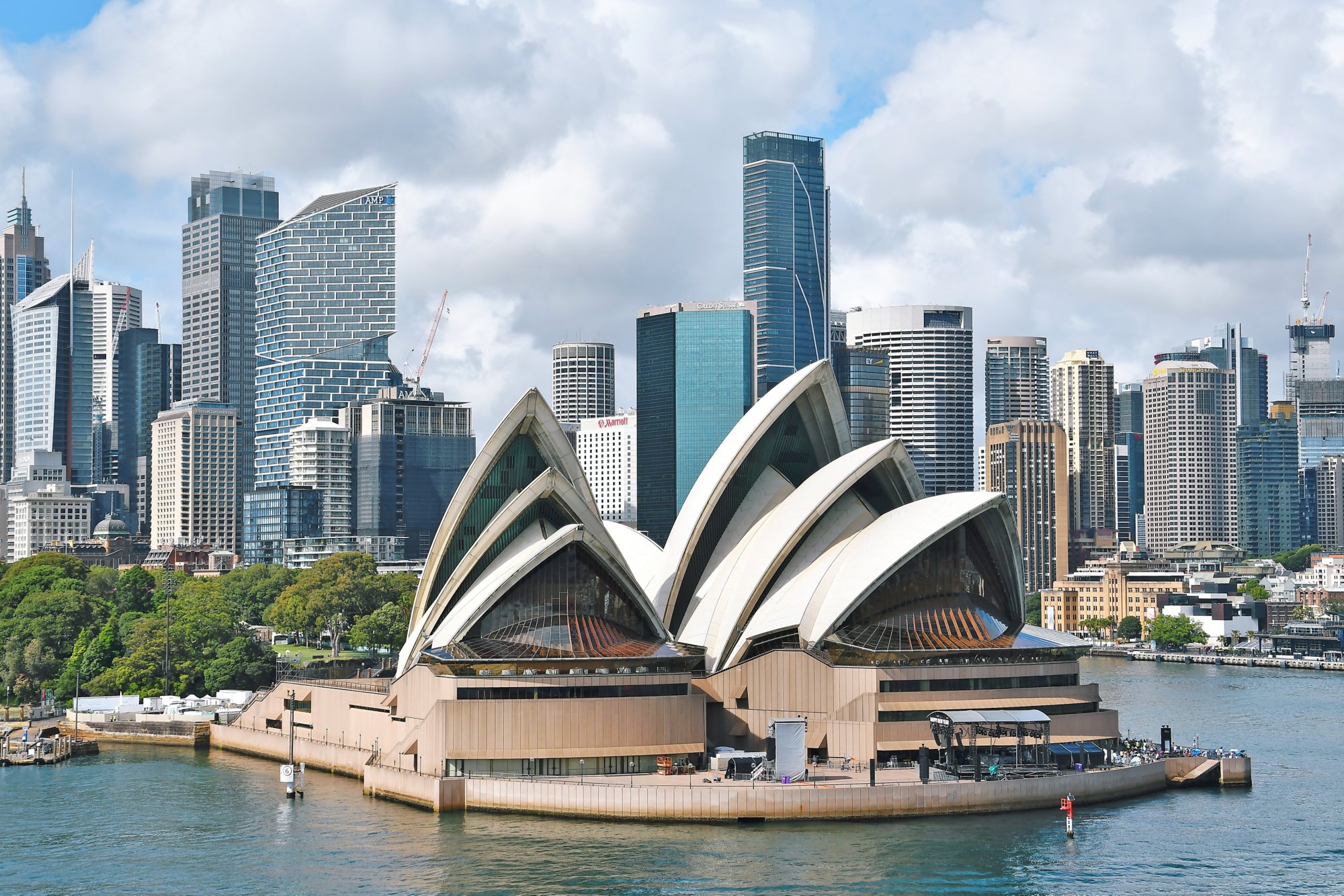 Erleben Sie „The Sails“ bei ihrem Landgang in Sydney.
