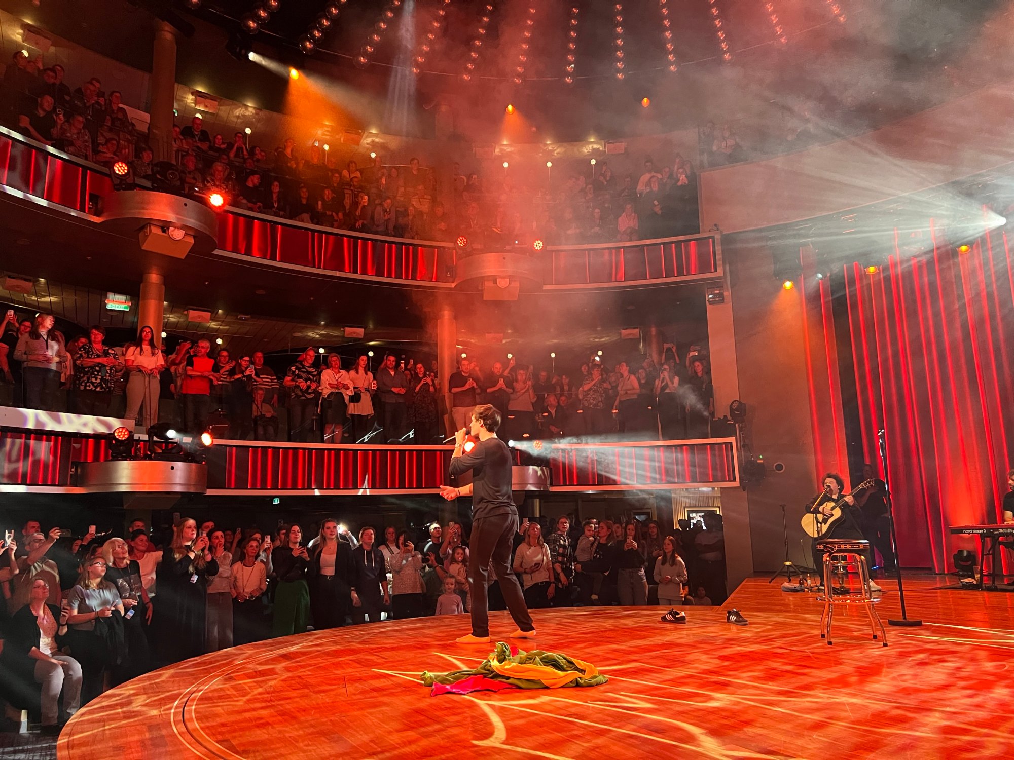 Platzhirsch AIDA Cruises startet in Hamburg in die Wintersaison 2023/2024