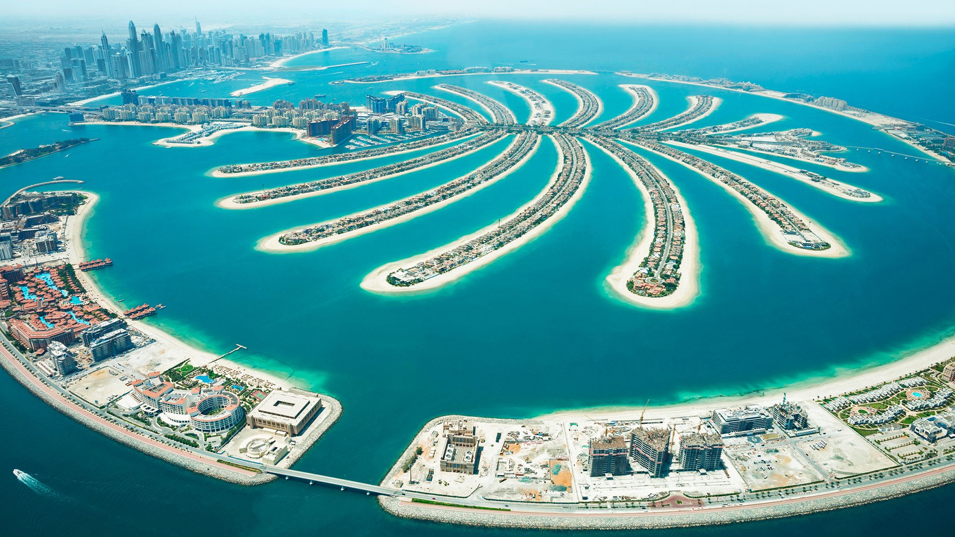 M17N5E An Artificial Jumeirah Palm Island On Sea, Dubai, United Arab Emirates