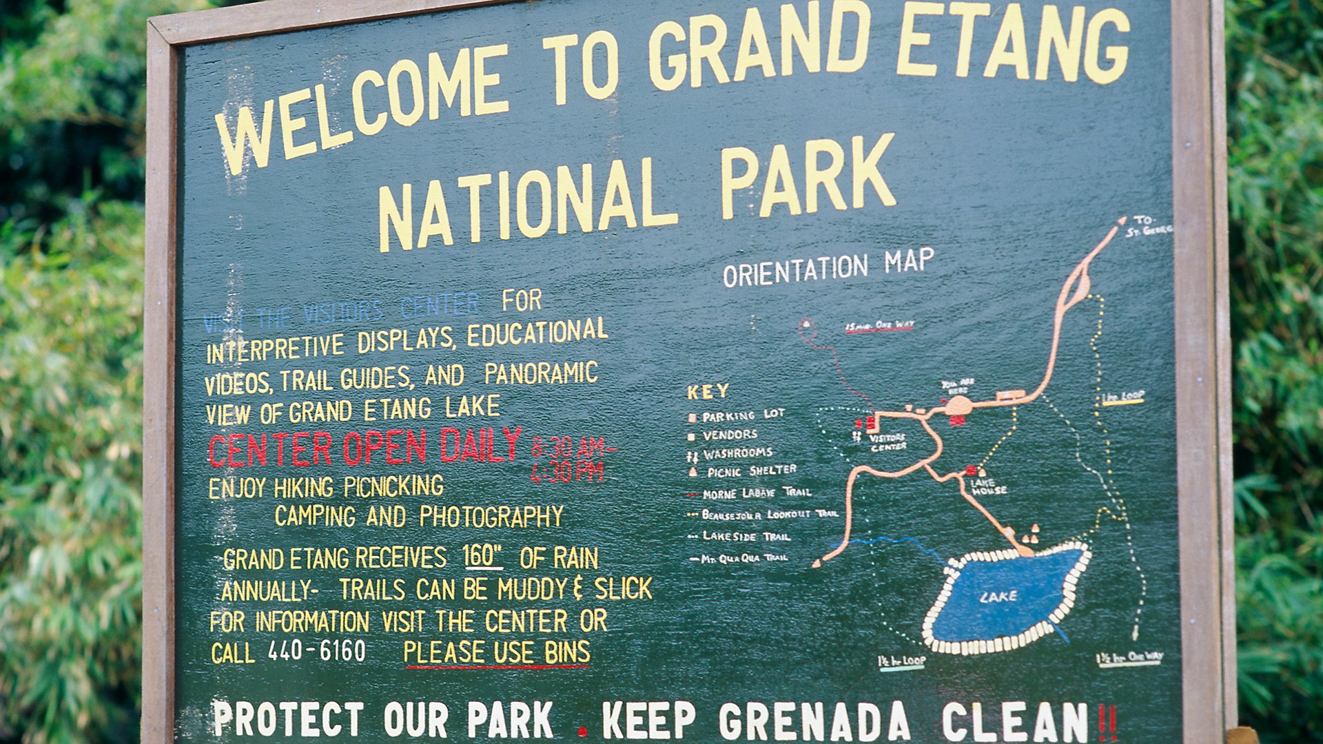 Grand Etang Kratersee & Fort Frederick