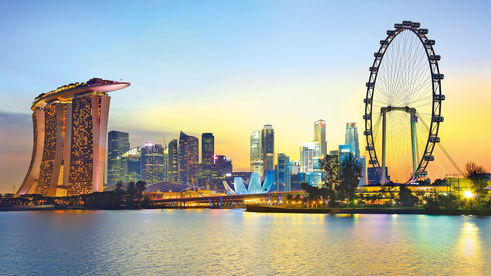 Singapore Flyers Full View @ Blue hour landscape river