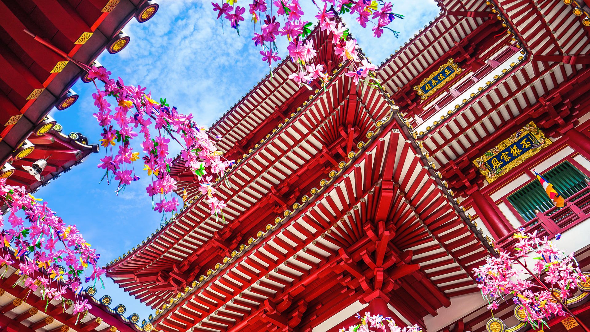 Buddha Tooth Relic Temple in Singapore; Shutterstock ID 585170794; Purchase Order: -