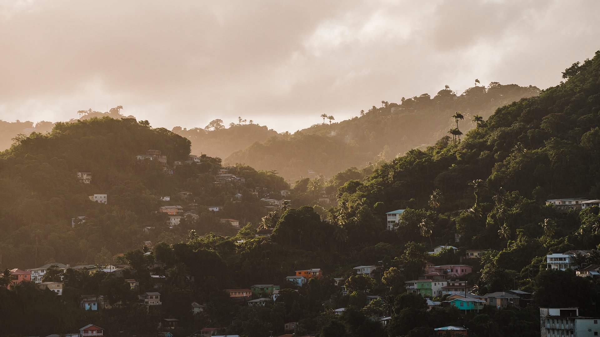 Hauptstadt Castries mit dem Bike erleben