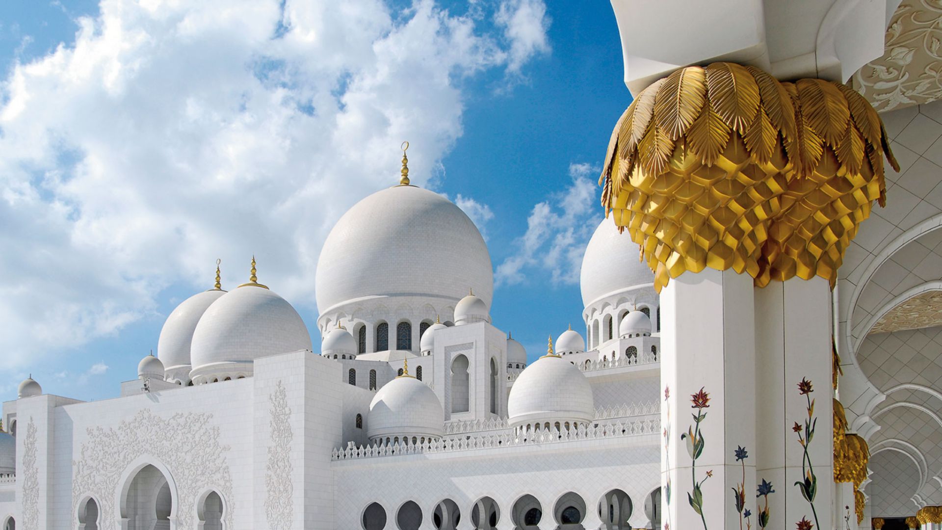 Abu Dhabis Highlights: Große Moschee, Louvre und Emirates Palace