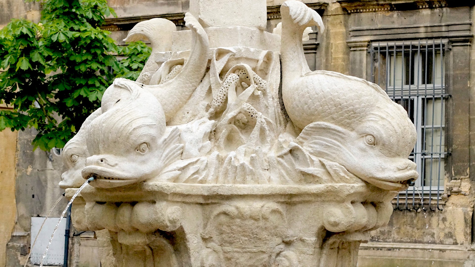 Fontaine des quatre dauphins