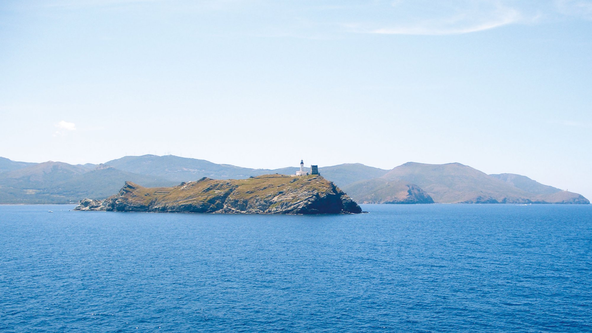 Wilde Natur Korsikas mit dem Speed-Boot
