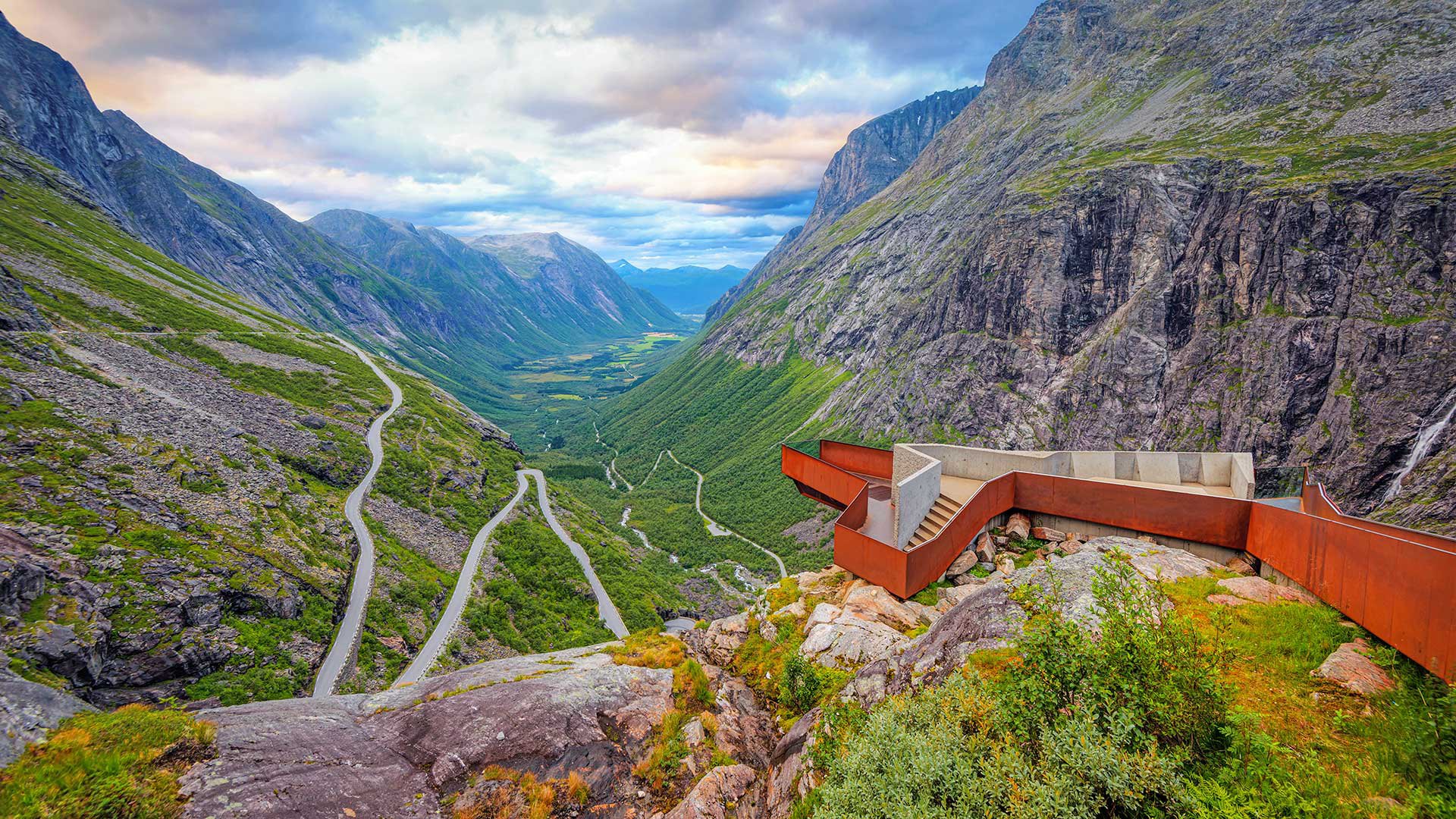Natur pur: Trollwand und Trollstigen (Ende in Molde)