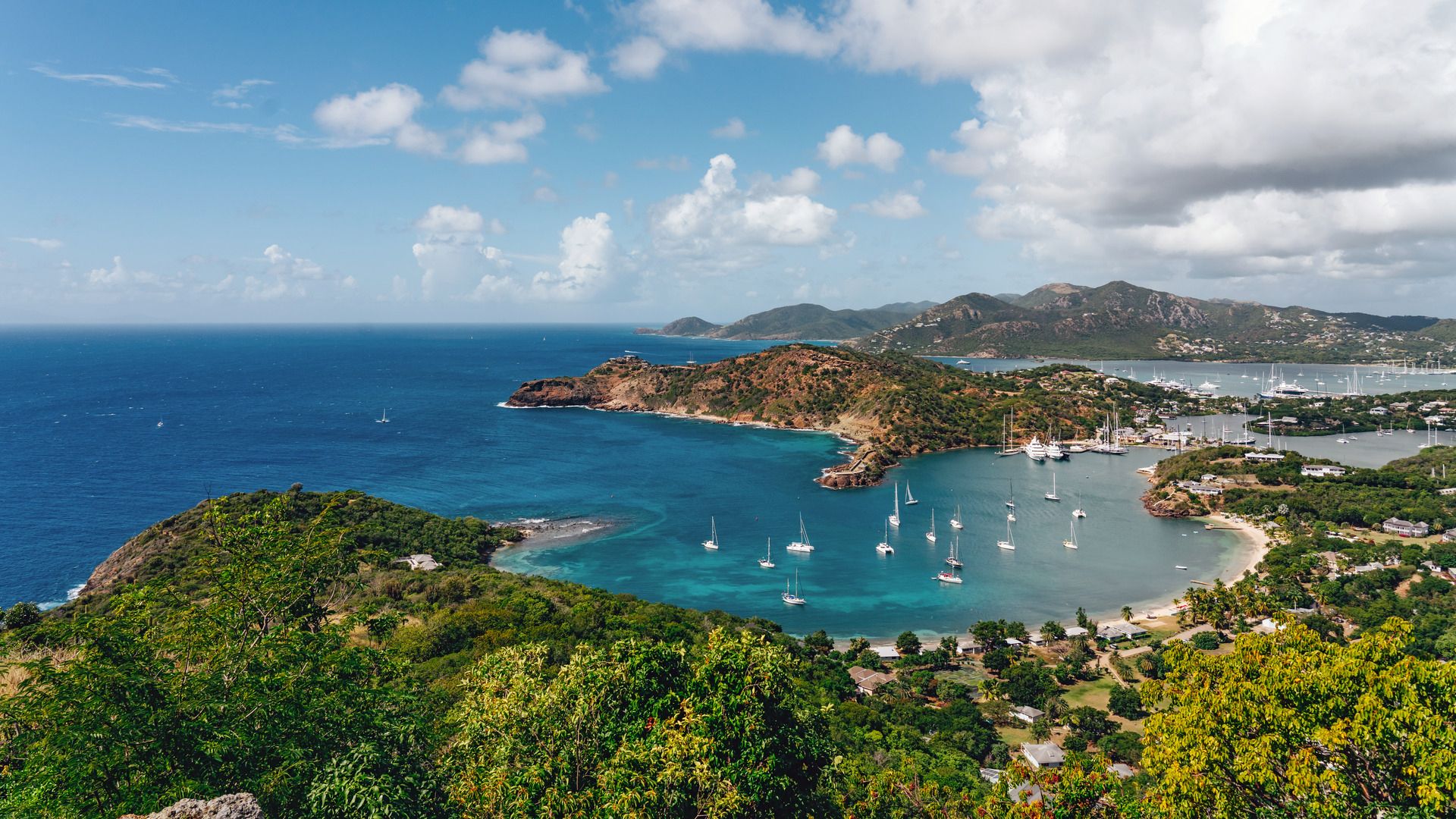 Bergwald & Meeresbrise – Aktivtag auf Antigua