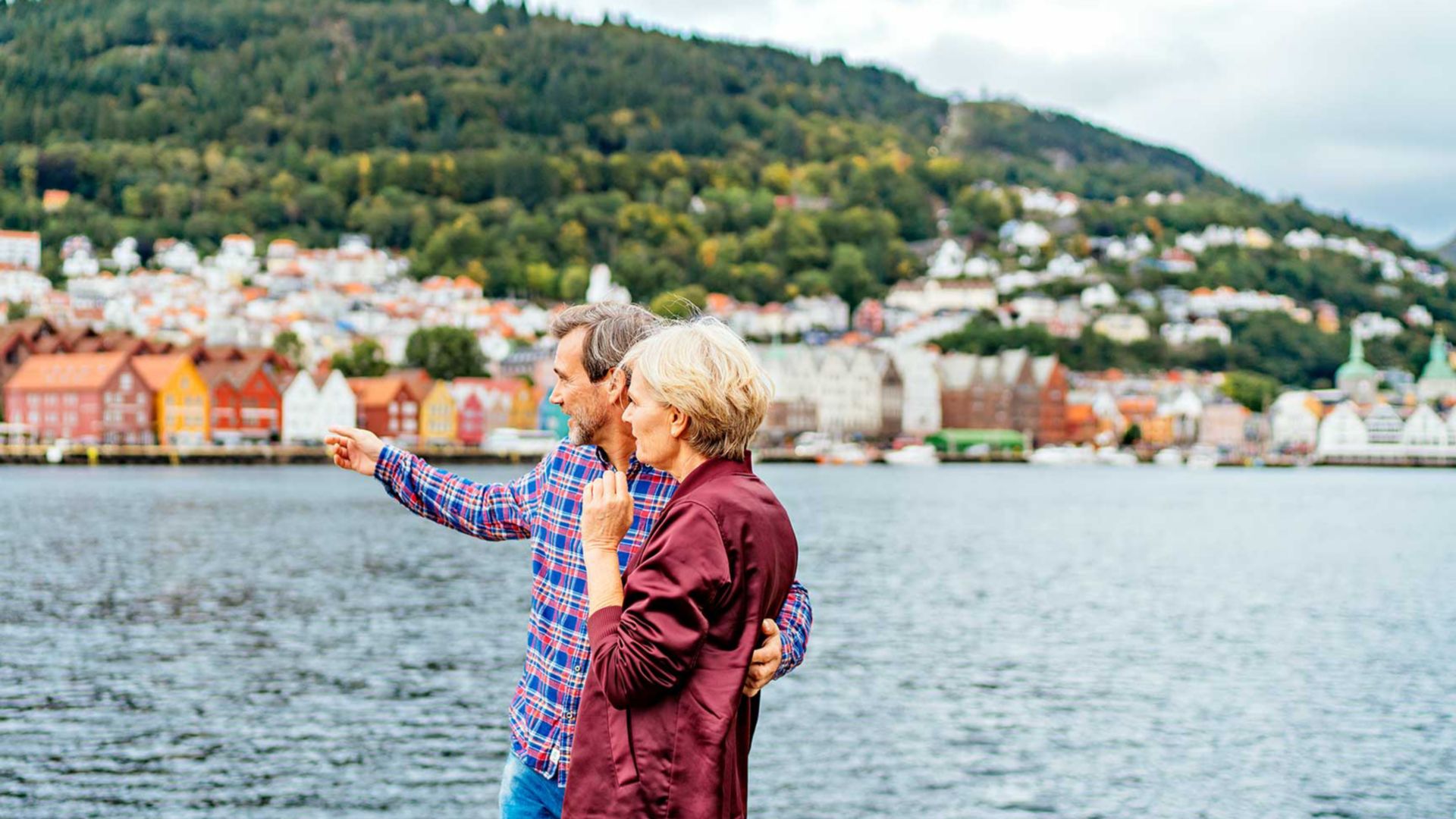 Bergen und Umgebung mit Boot und Bus