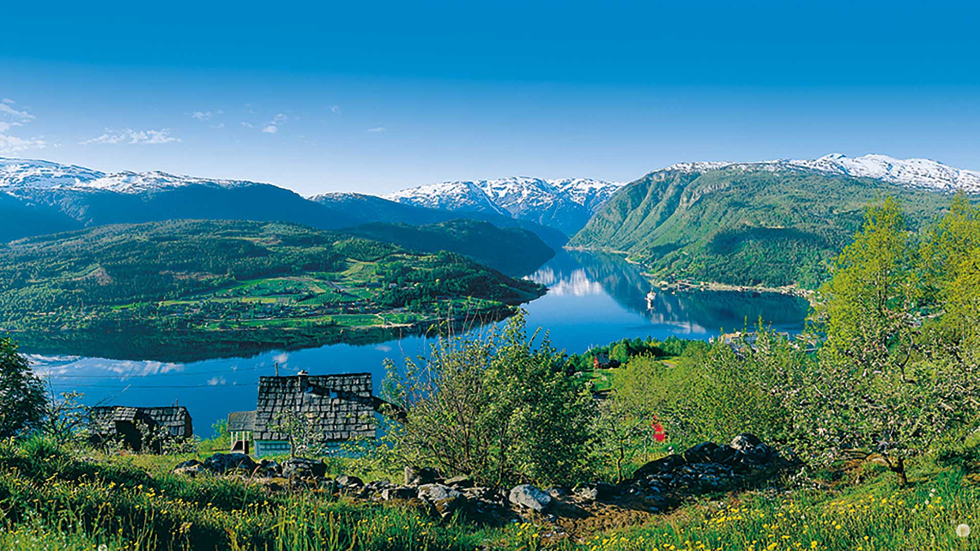 Entlang des Hardangerfjords und Steinsdal Wasserfall