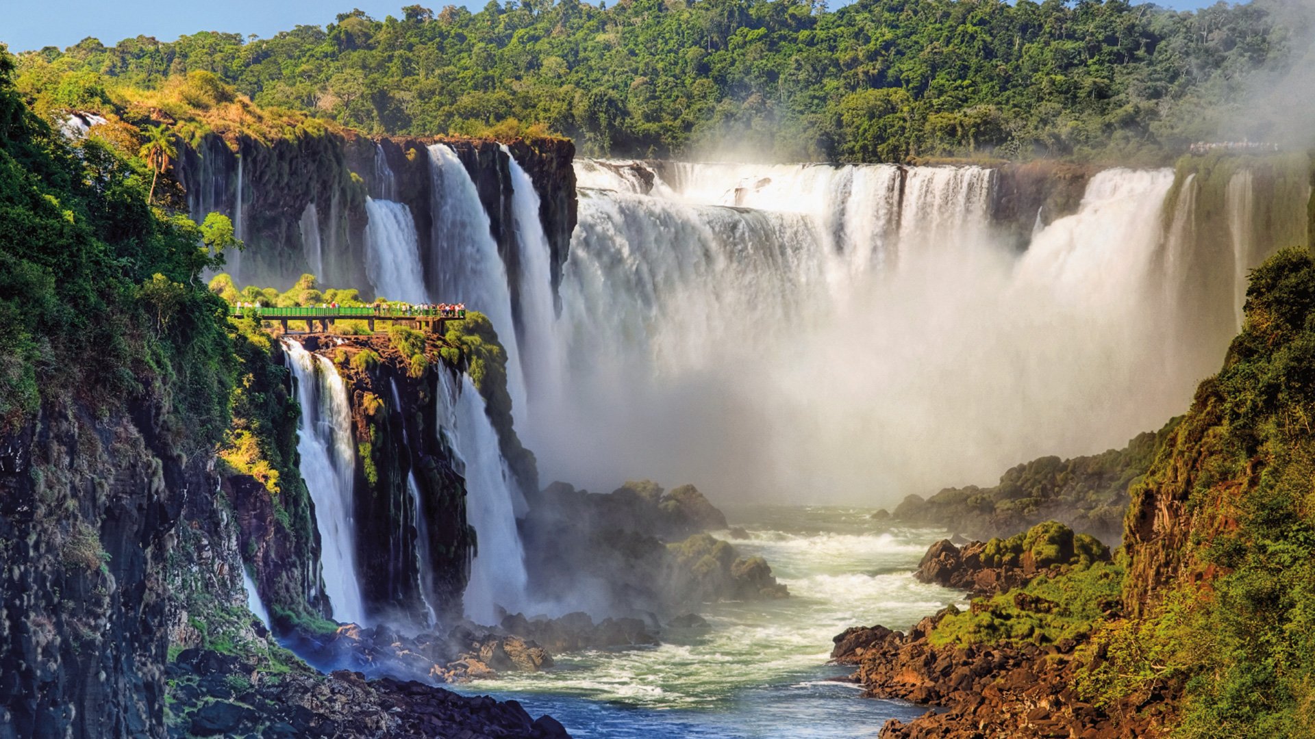 Exklusiv: AIDA-Charter-Flug zu den Wasserfällen von Iguazú