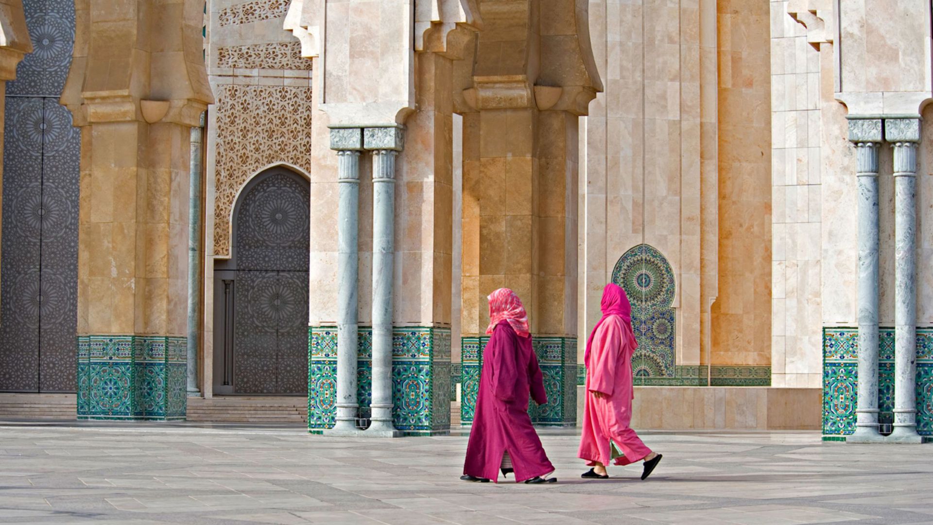 Casablanca im eigenen Takt – Hassan-II & Corniche