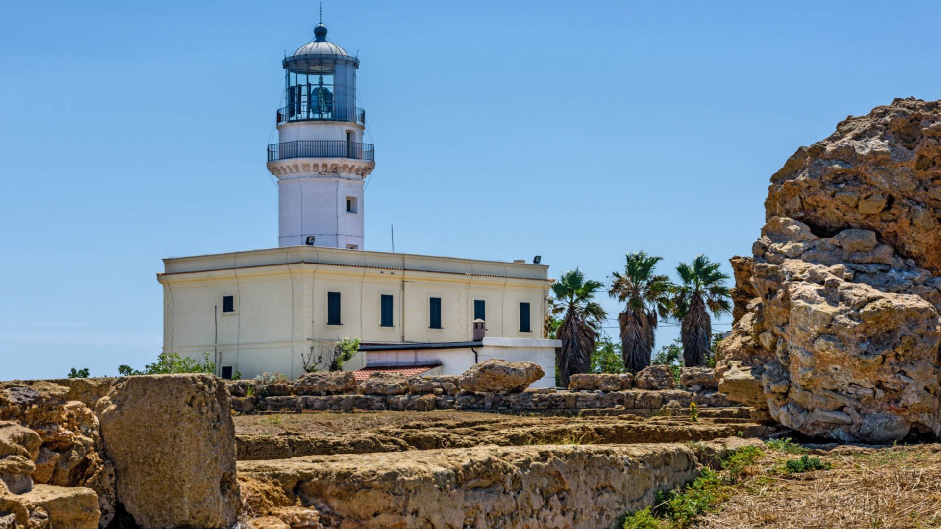 Komm an Land: Crotone auf einen Blick und Kap Colonna