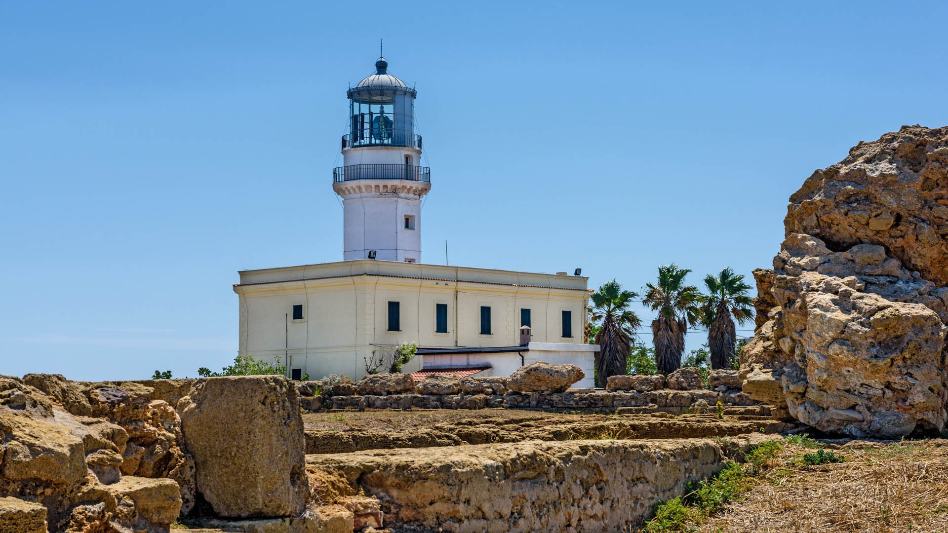 Komm an Land: Crotone auf einen Blick und Kap Colonna 