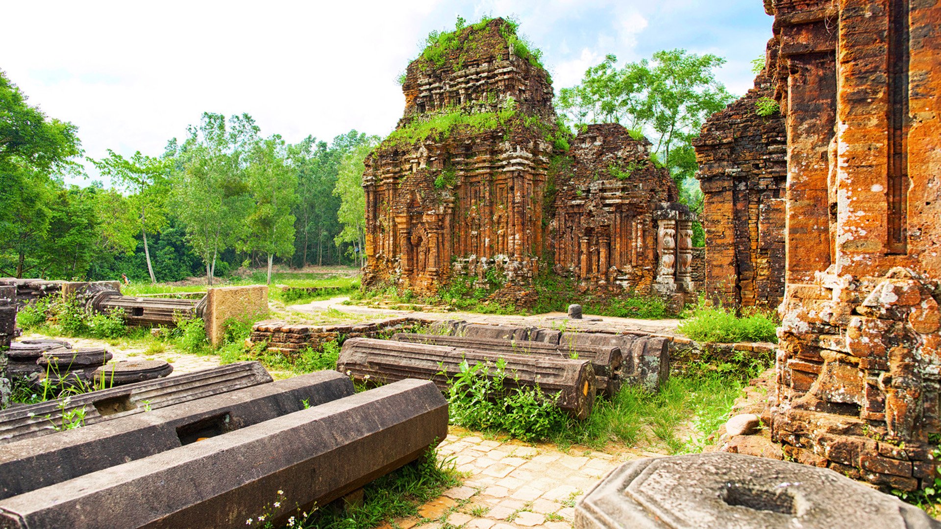 Antike Ruinenstadt Mỹ Sơn und Altstadt von Hội An