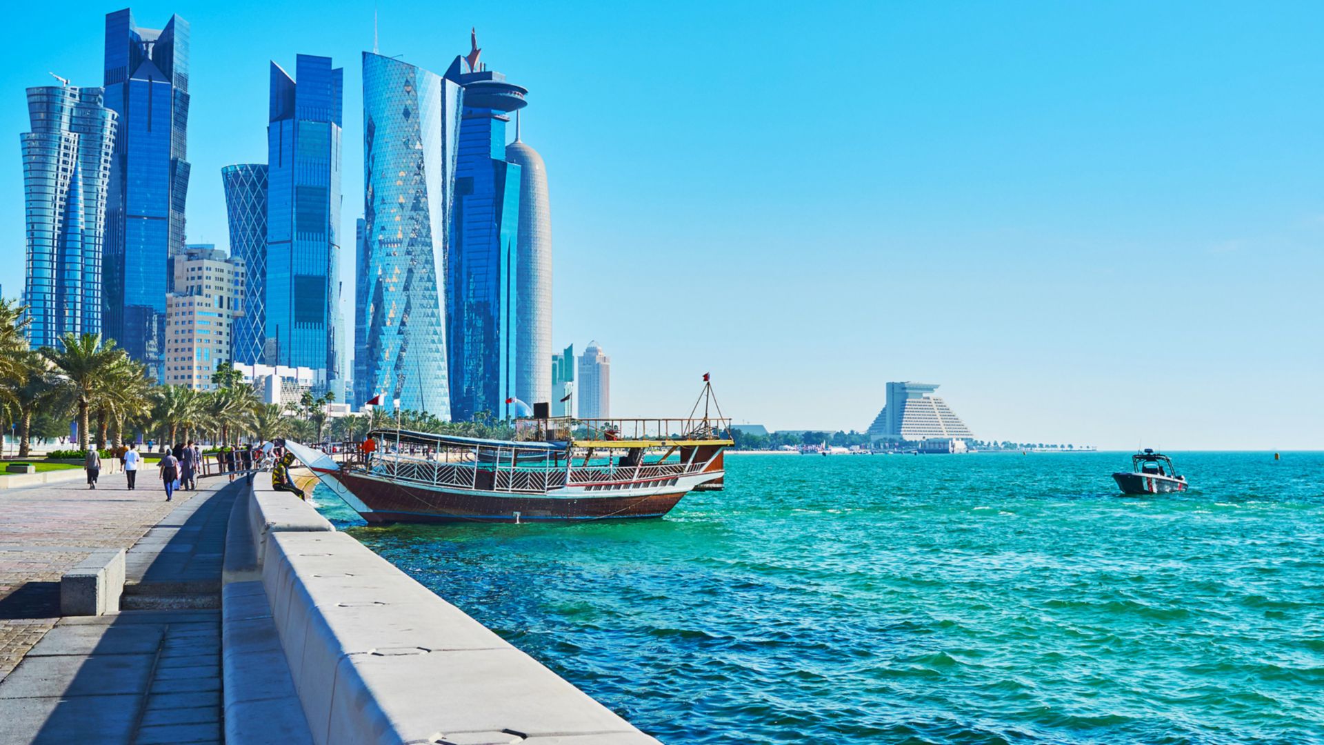 Doha zu Wasser und zu Land