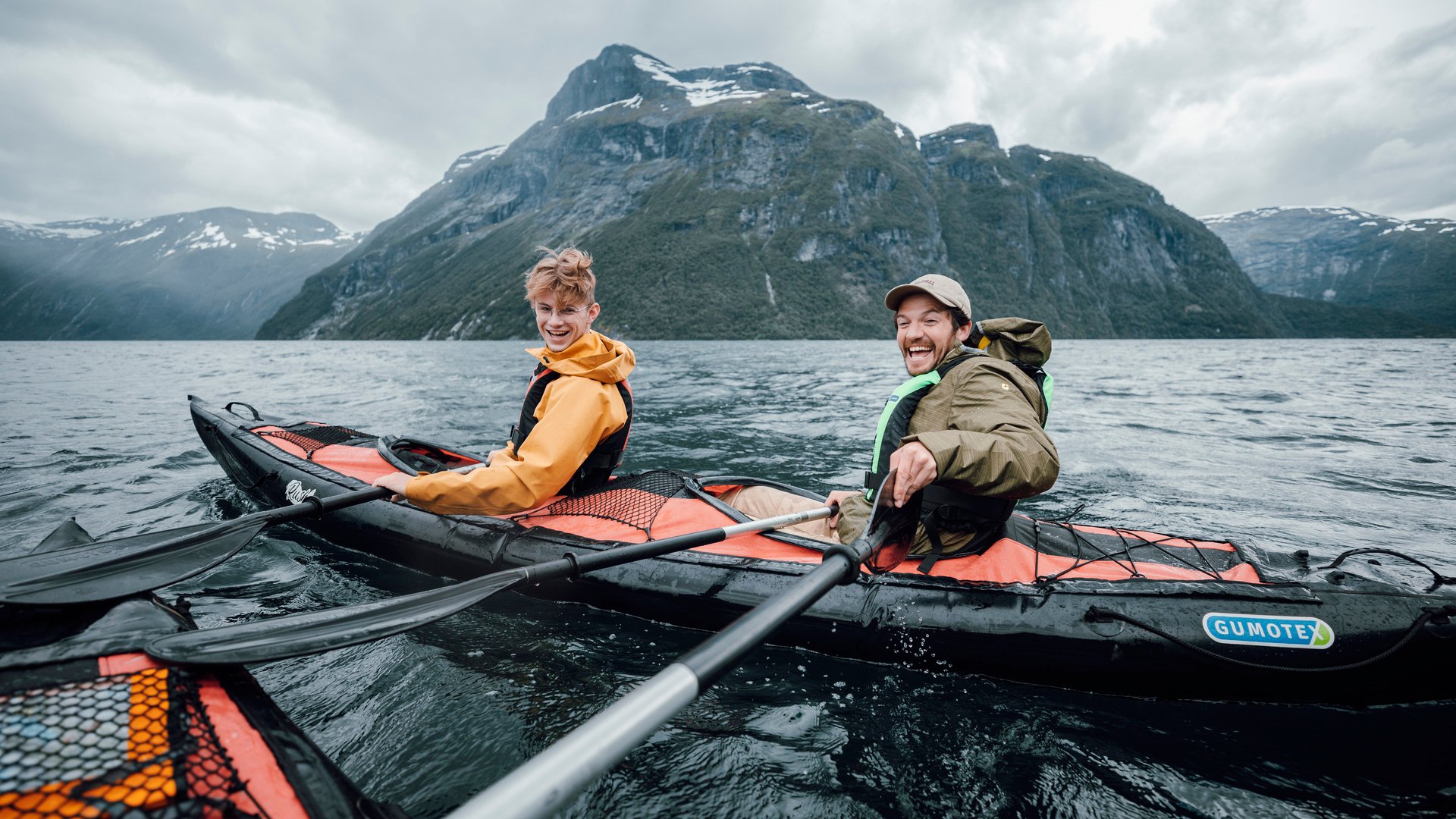 Kajaktour auf dem Nærøyfjord