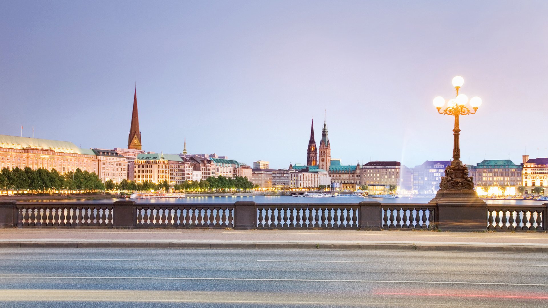 Germany, Hamburg, View from Lombardobr√É∆í√Ç¬ºcke to Alster (multiple exposure)