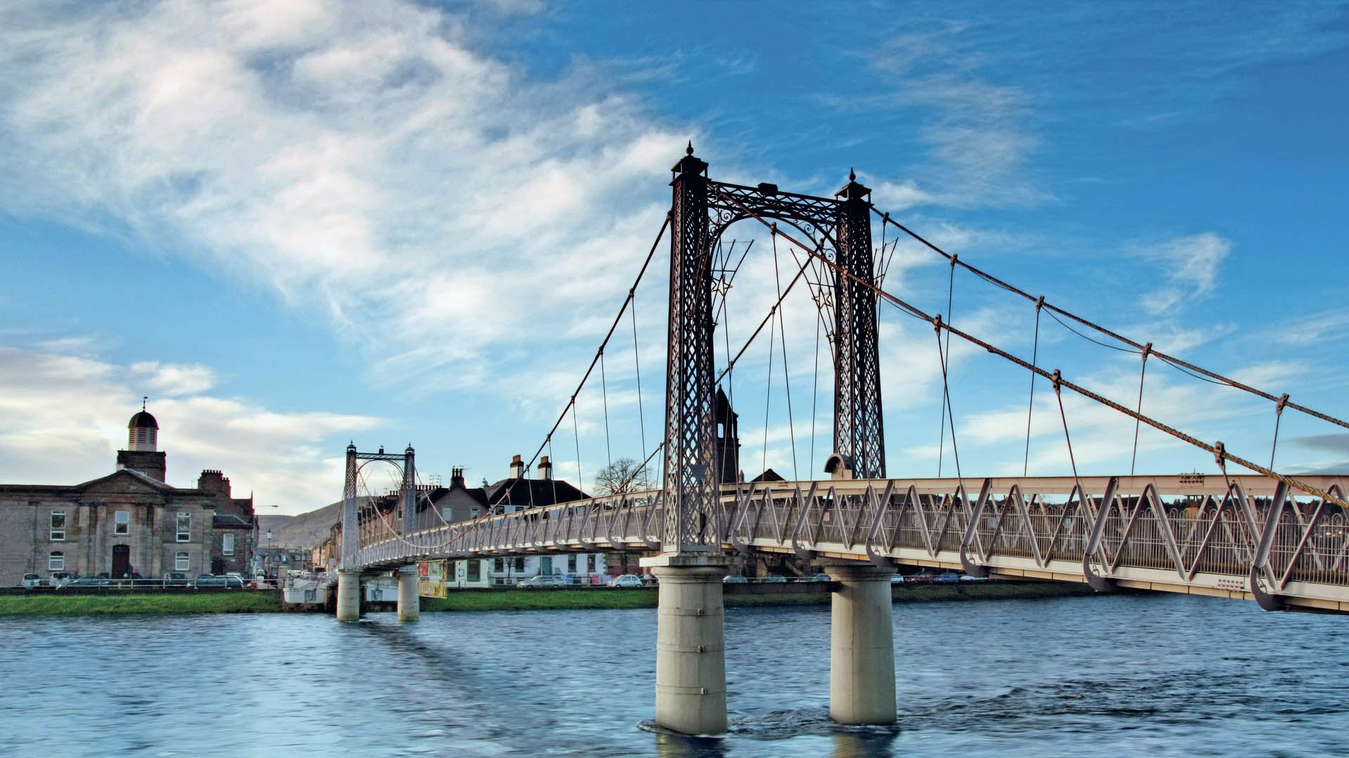 Inverness auf eigene Faust