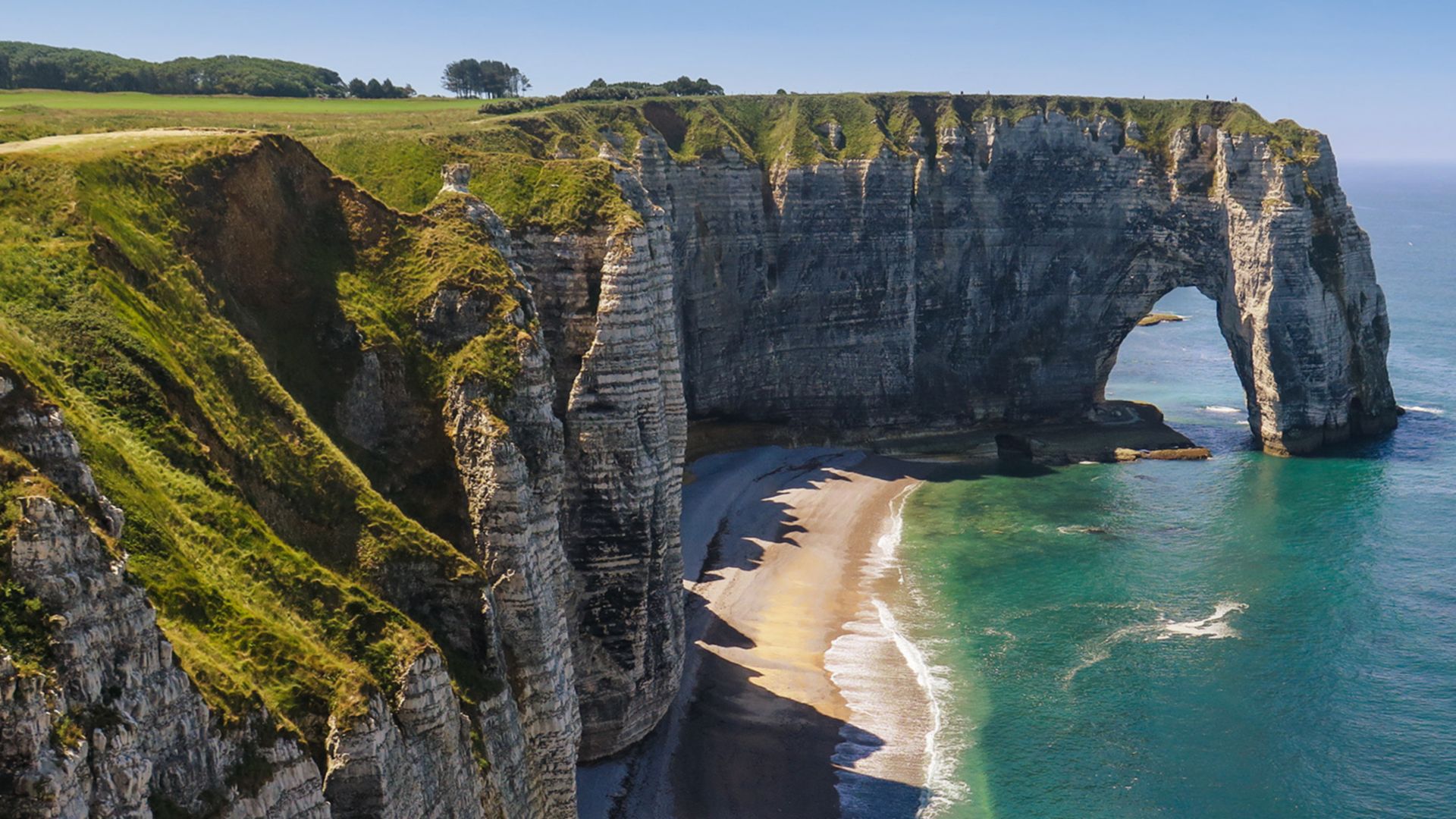 Hoch über den Kreidefelsen Wandern in Étretat