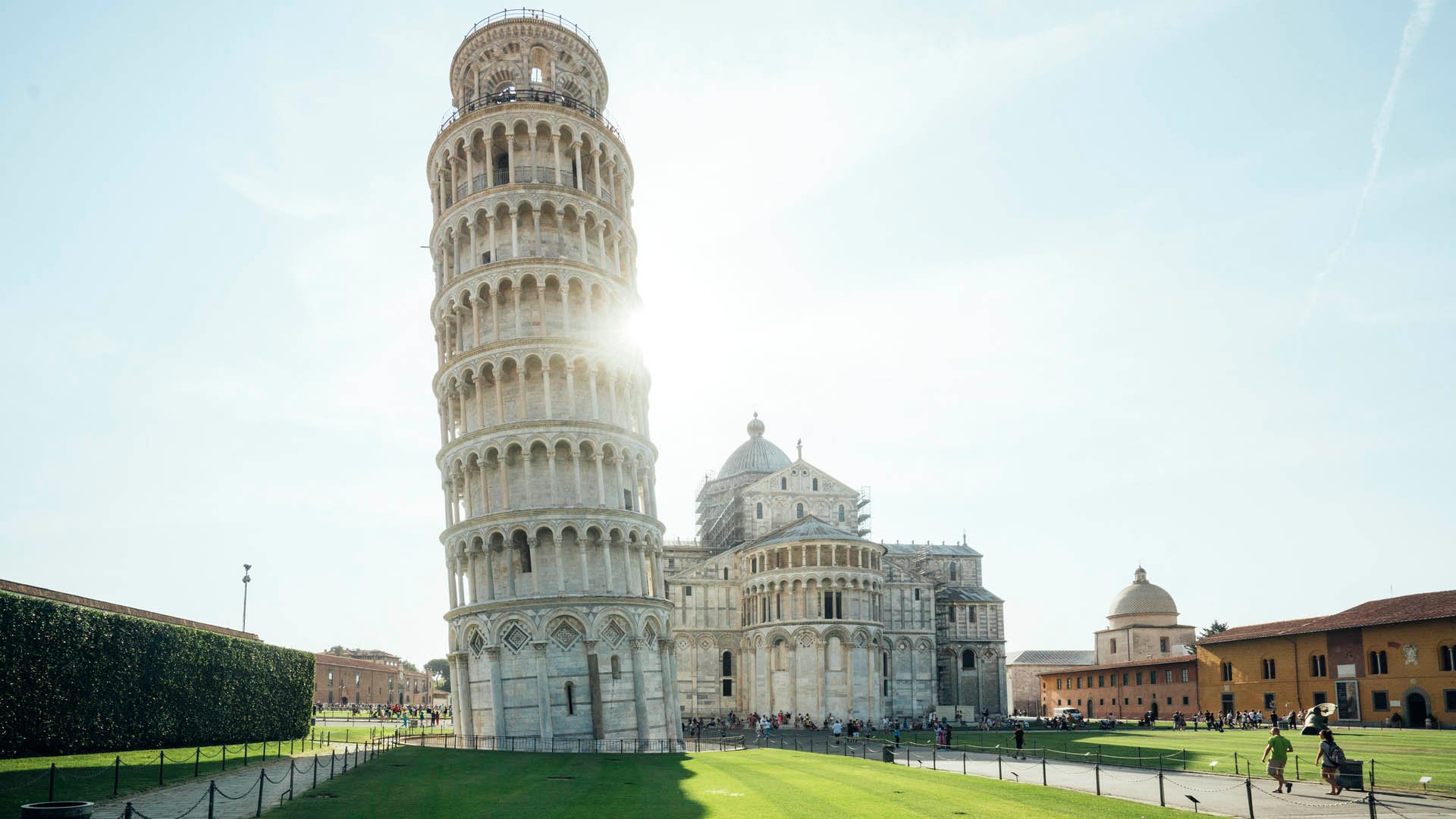 Pisas "Platz der Wunder": Schiefer Turm und Kathedrale