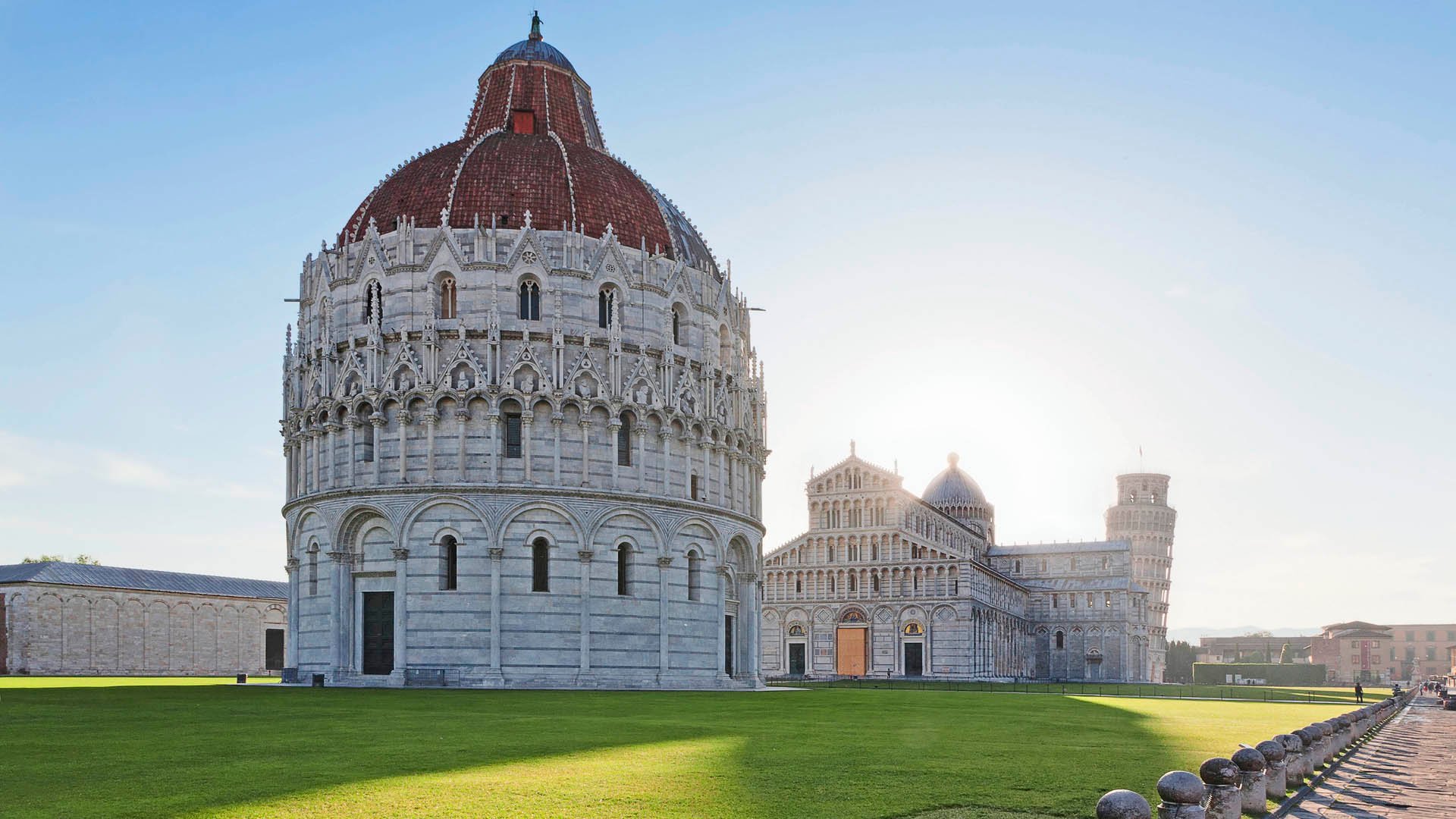 Baptistery, Duomo Santa Maria Assunta and the Leaning Tower, Piazza dei Miracoli, UNESCO World Heritage Site, Pisa, Tuscany, Italy, Europe