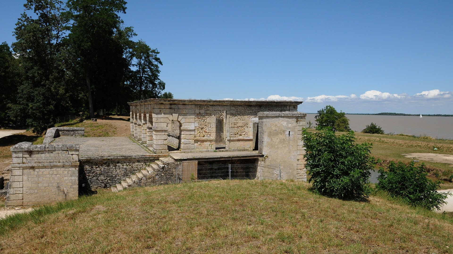 France, Vauban architecture of Fort Médoc in Cussac