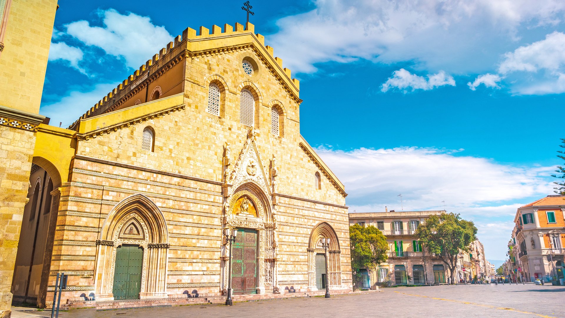 Cathedral of Messina built by the norman king Ruggero II, dates back to 1120, Messina, Sicily, Italy.