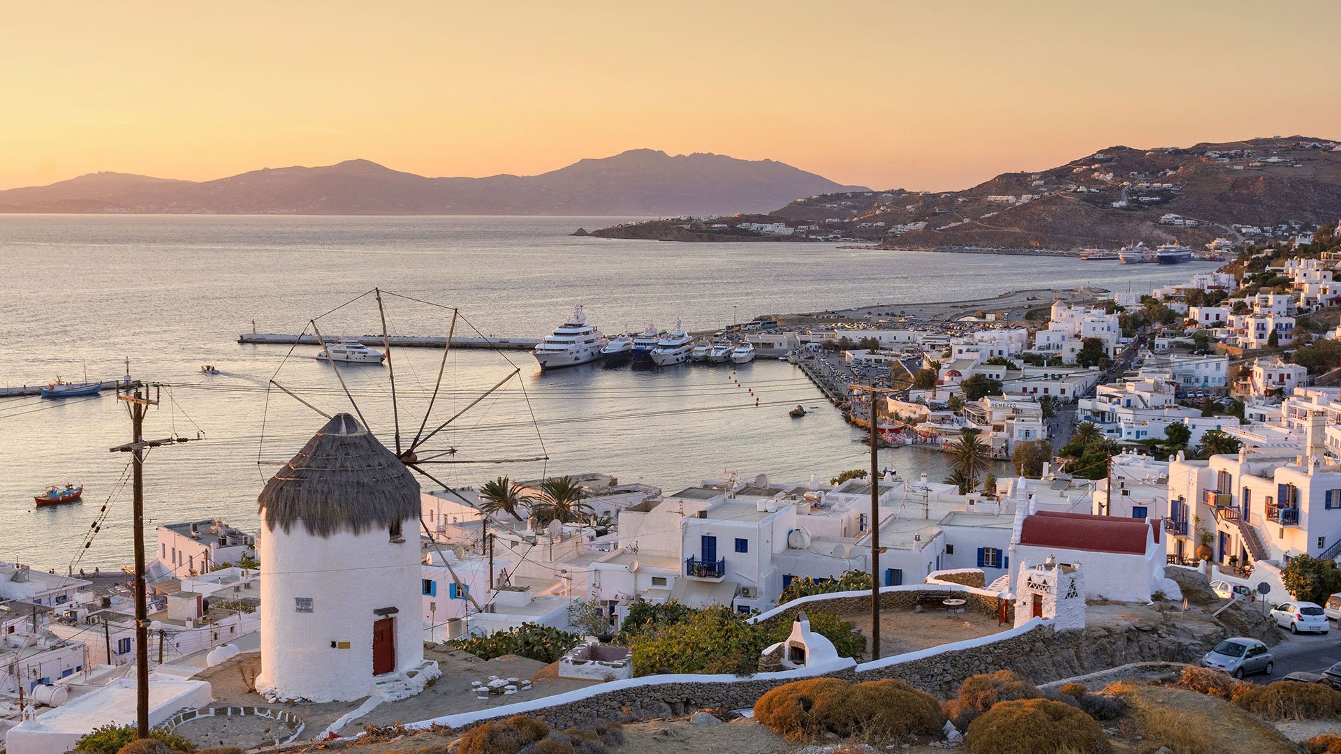 Malerisches Mykonos zu Fuß und Bergdorf Ano Mera