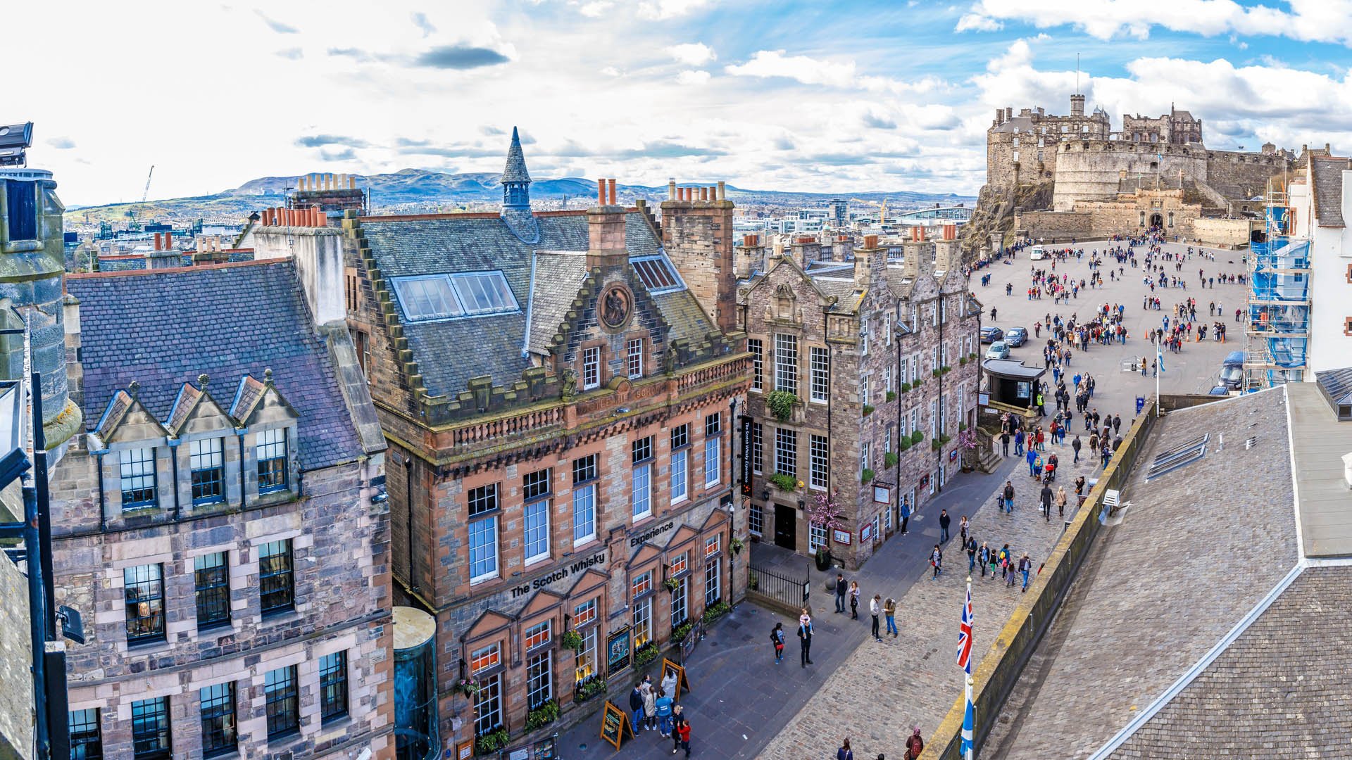 Royal mile and old center of Edinburgh in spring