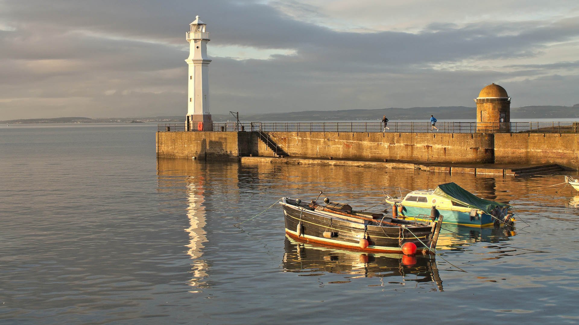 A lighthouse built in1869  at the harbour entrance in Newhaven district of Edinburgh, Scotland, is a local landmark
