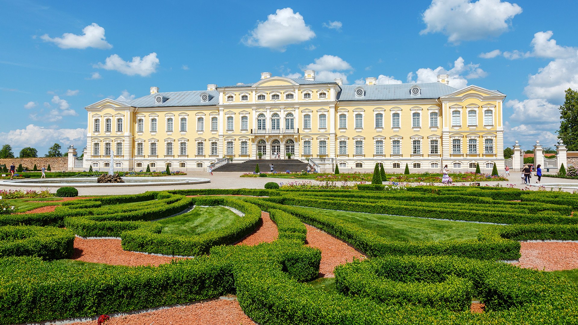 Lettlands Burgen und Schlösser