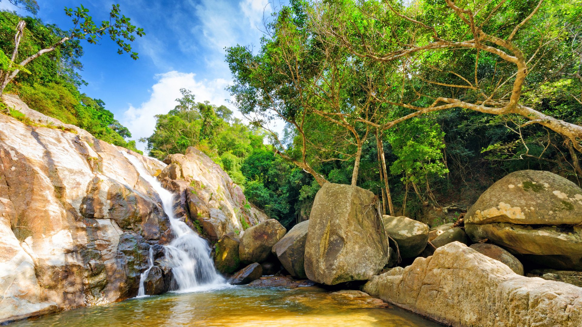 18708425 - hin lad waterfall. koh samui, thailand.