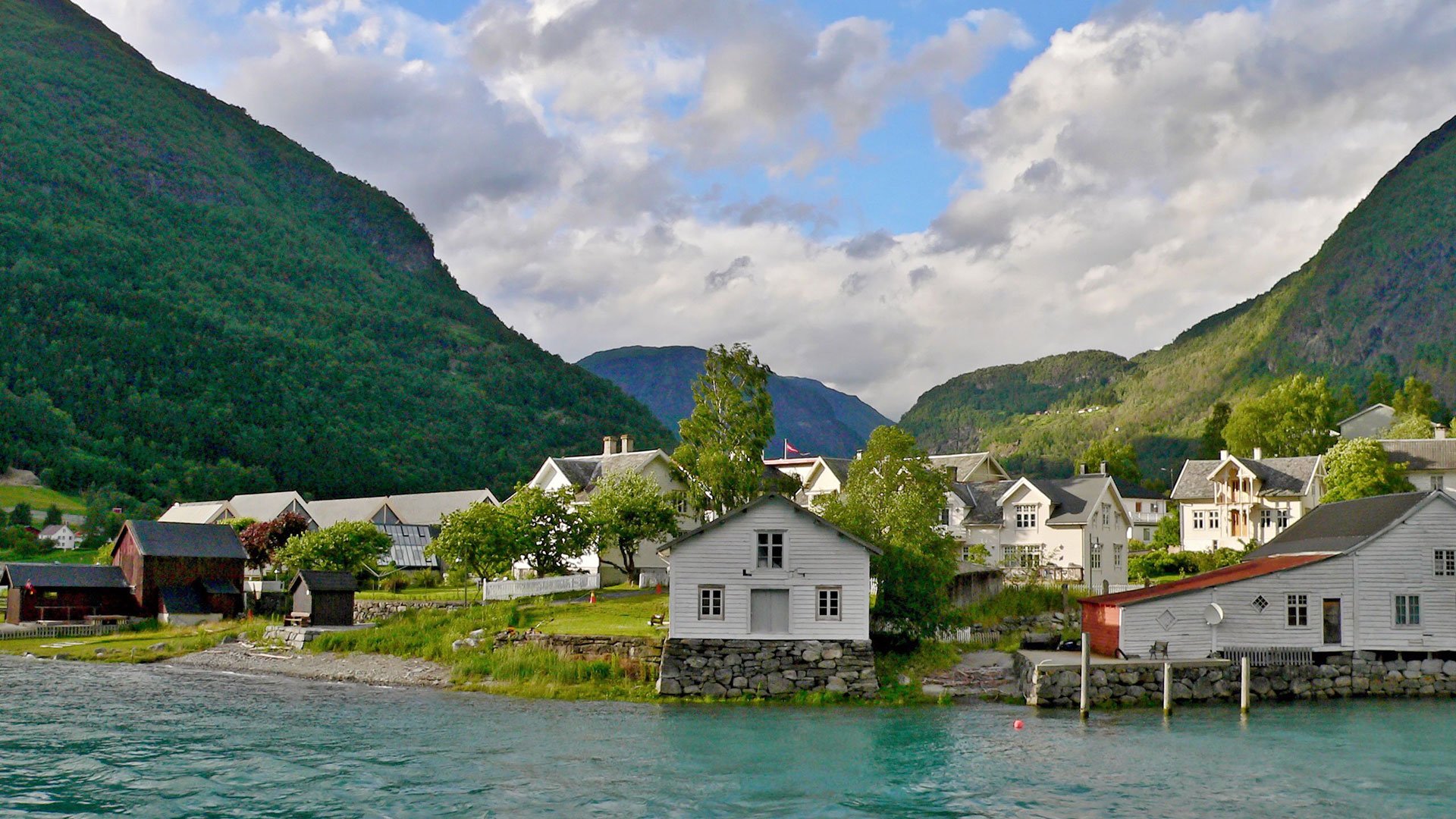 Schöne Aussichten auf Fjord und Gletscher