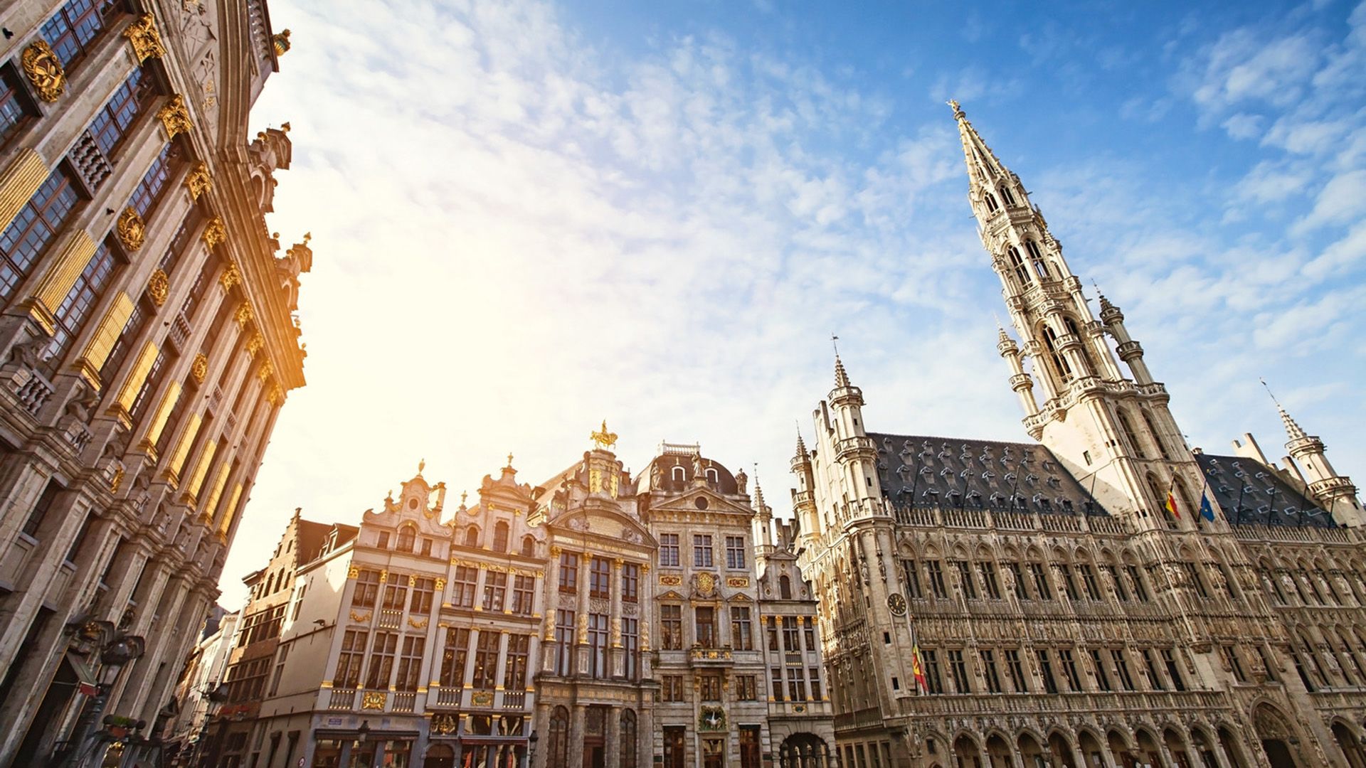 Lichtermeer & Glücksgefühl: Weihnachtsmarkt in Brüssel