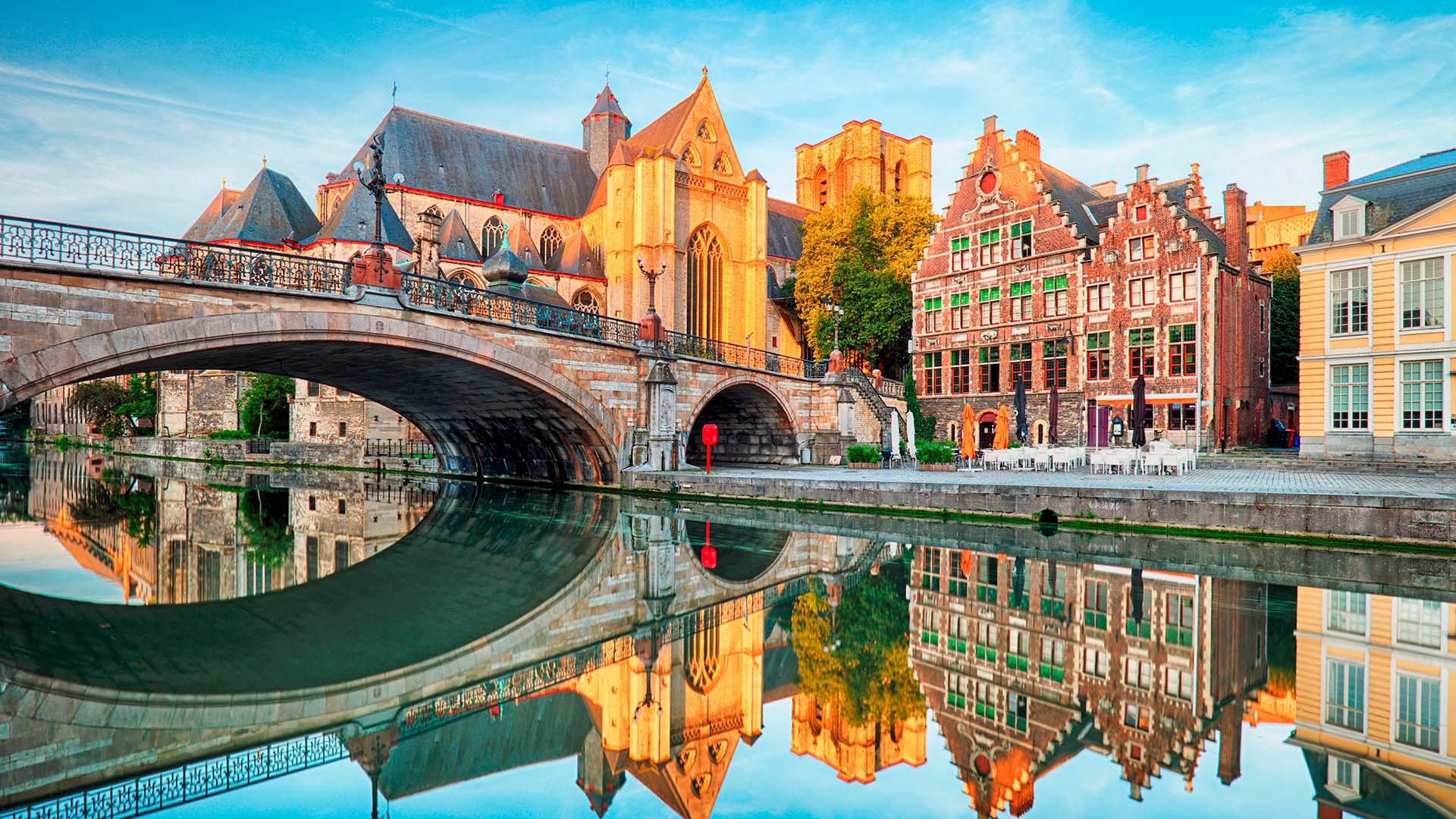 Weltkulturerbe mal zwei: Gent und Brügge sehen