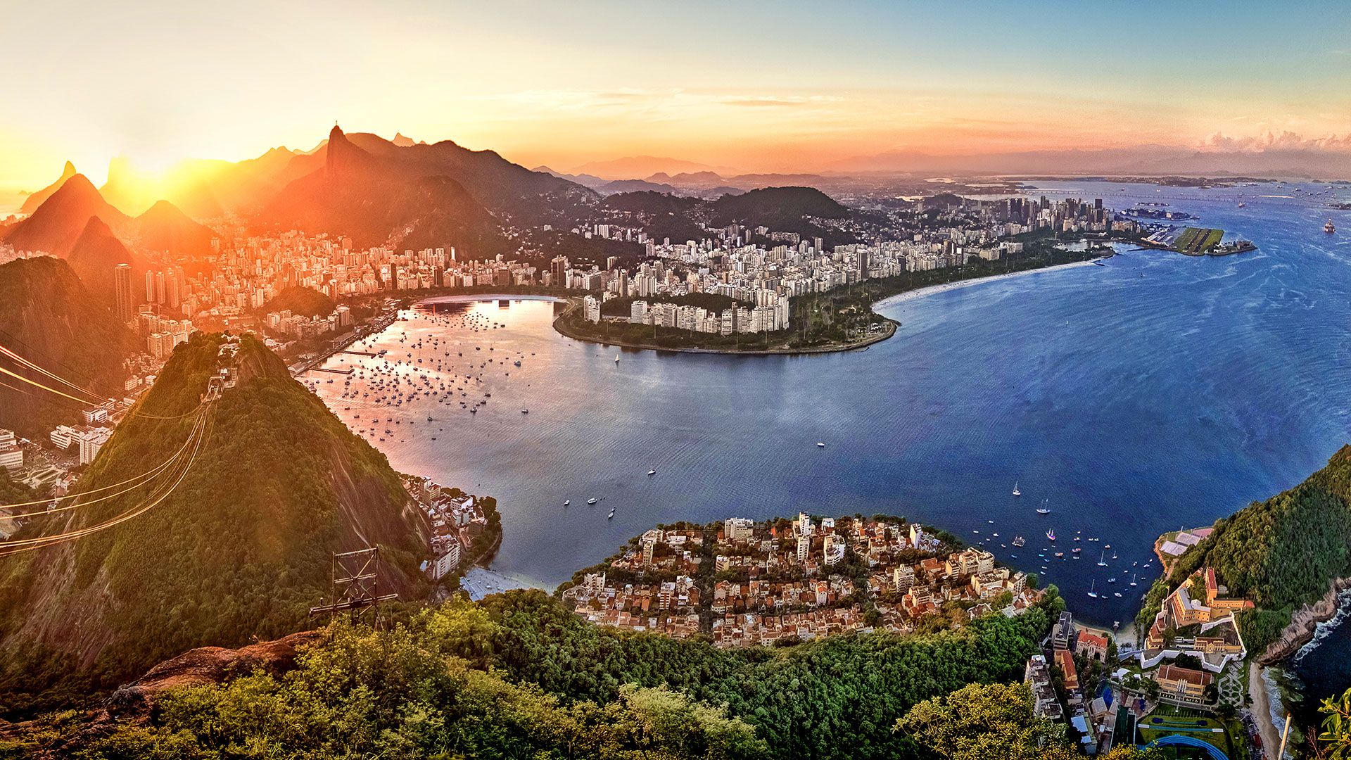 Mit dem Helikopter über Rio de Janeiro