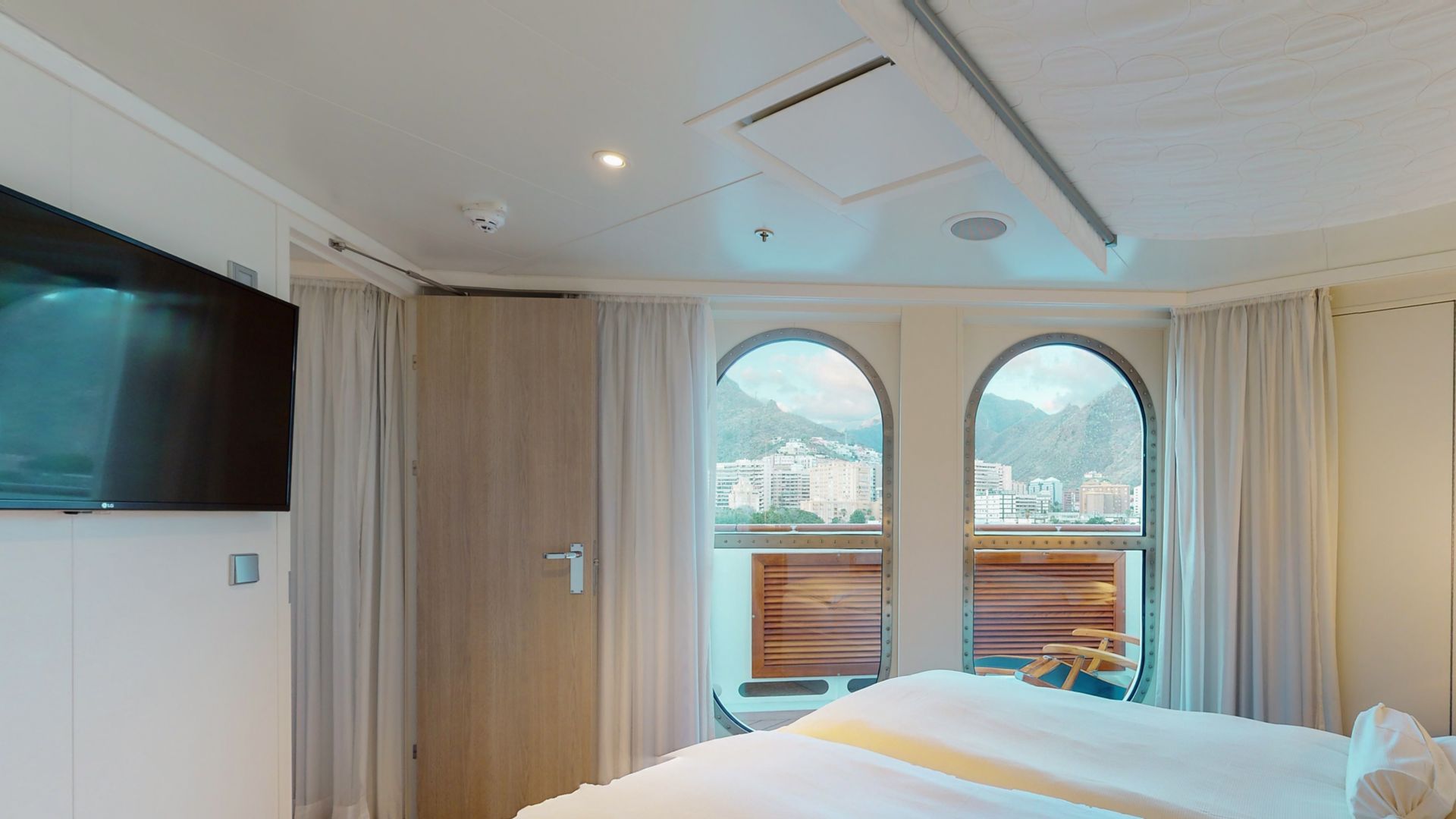 helios-junior-suite-ja-06292023_115254.jpg