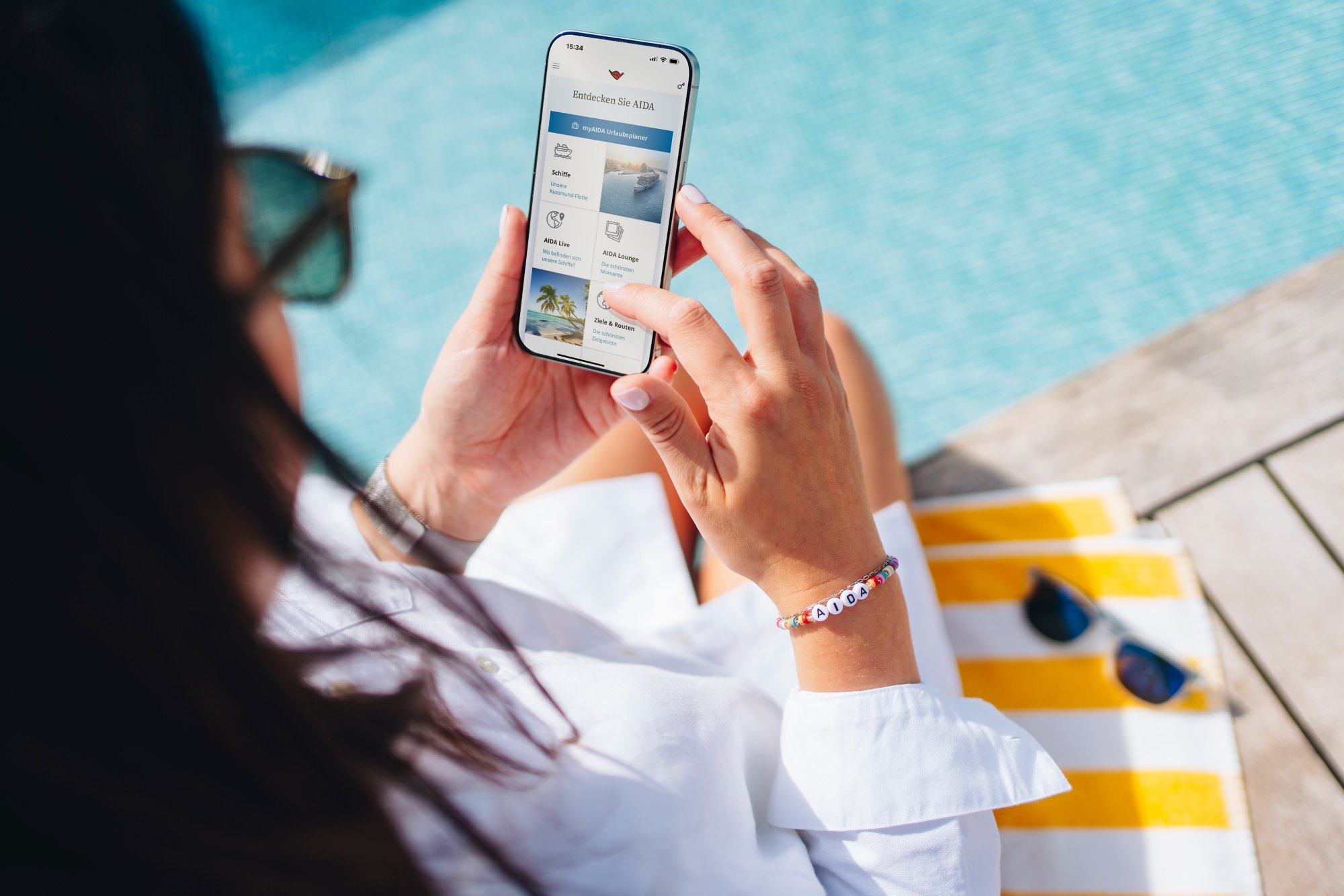 Frauu hat AIDA-App an Bord geöffnet