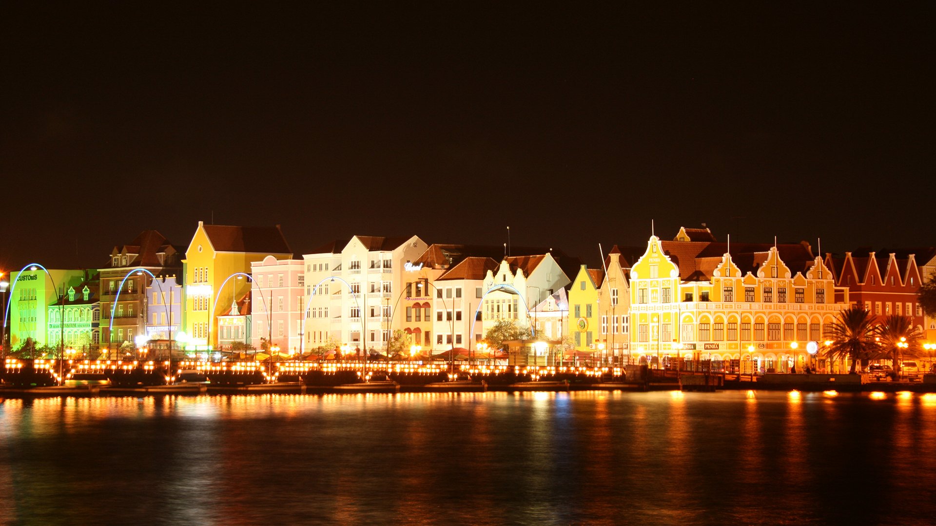 Bunte Lichter von Curaçao