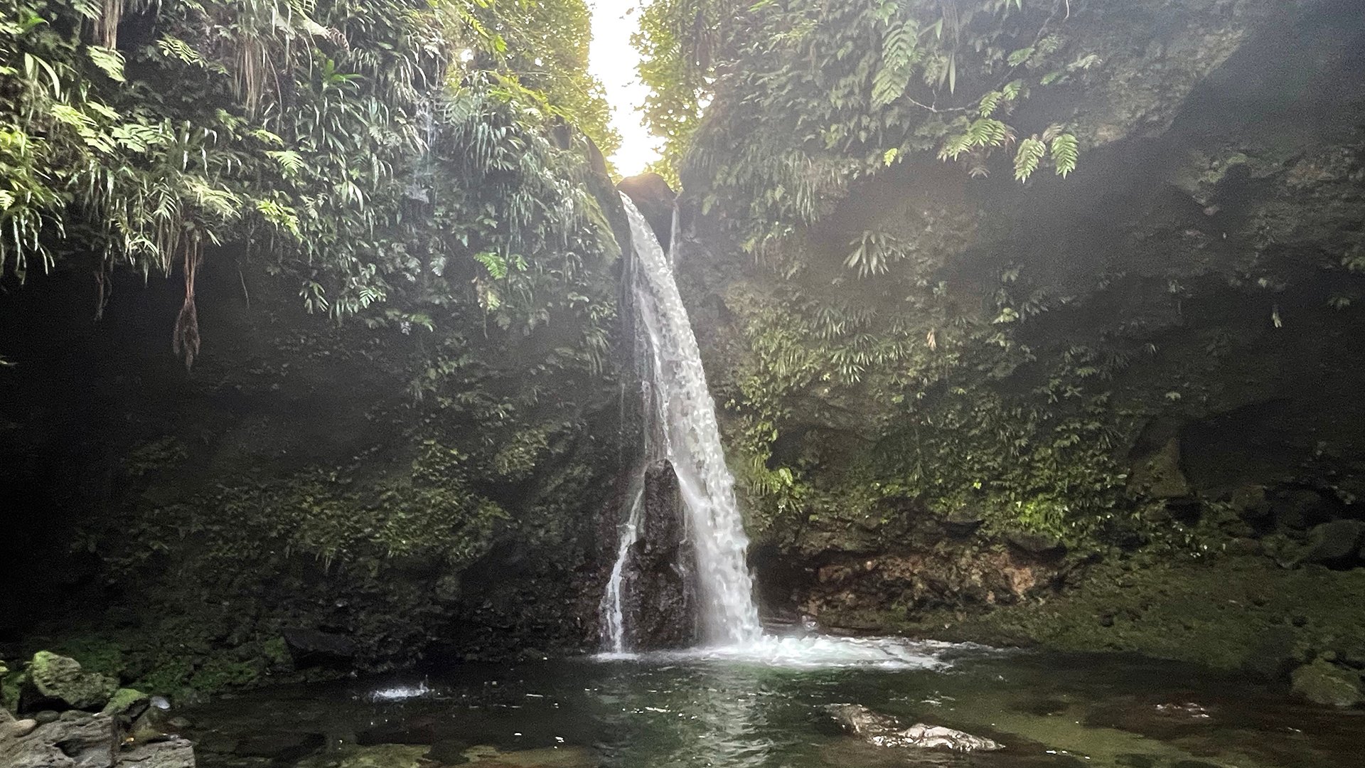 Twin Falls und Jaco Falls