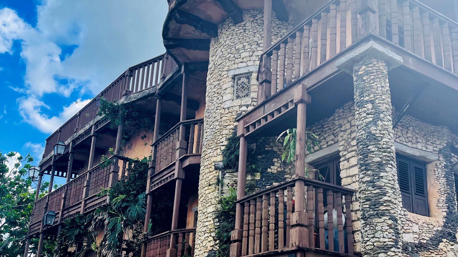 Altos de Chavón, Bootstour und Tropfsteinhöhle