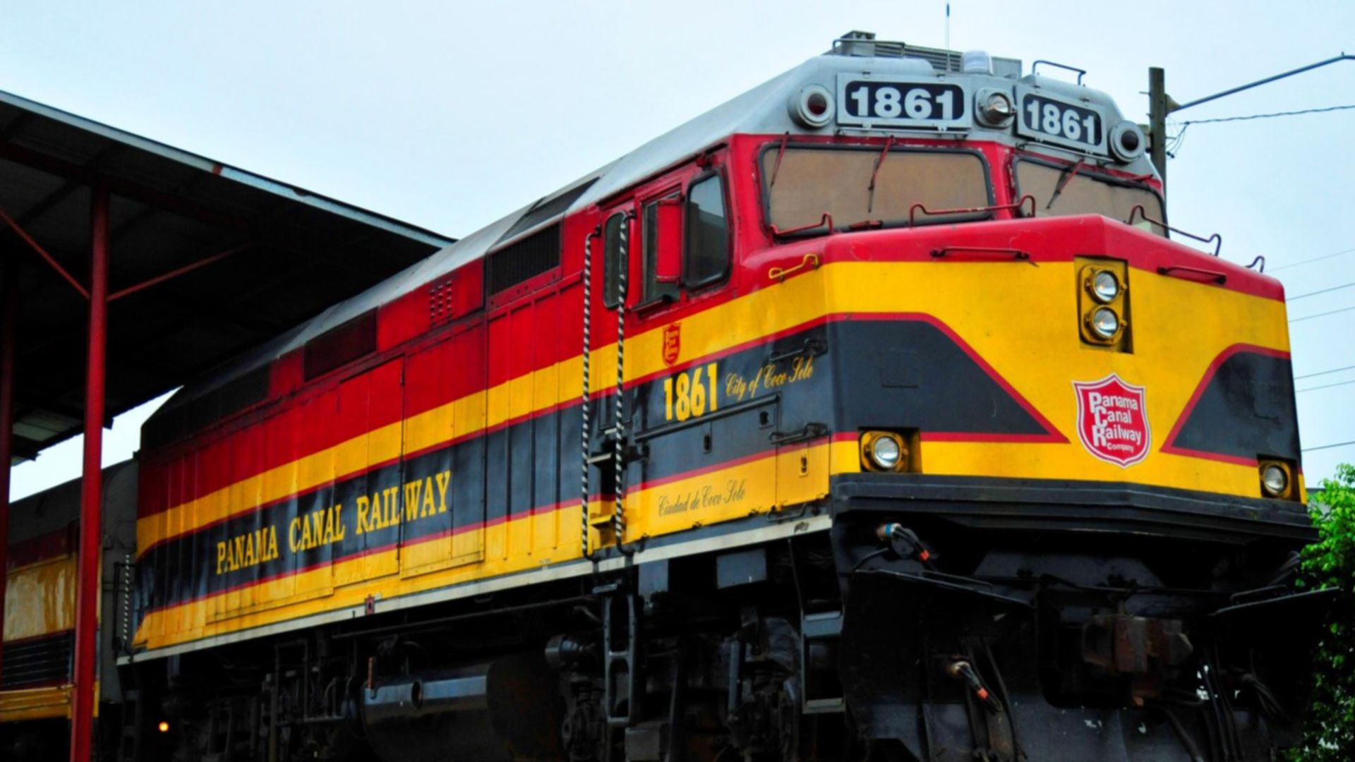 Exklusiv: Mit der Eisenbahn entlang des Panamakanals
