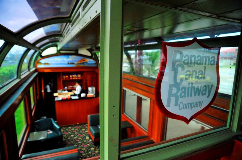 Exklusiv: Mit Panoramablick auf Schienen entlang des Panamakanals