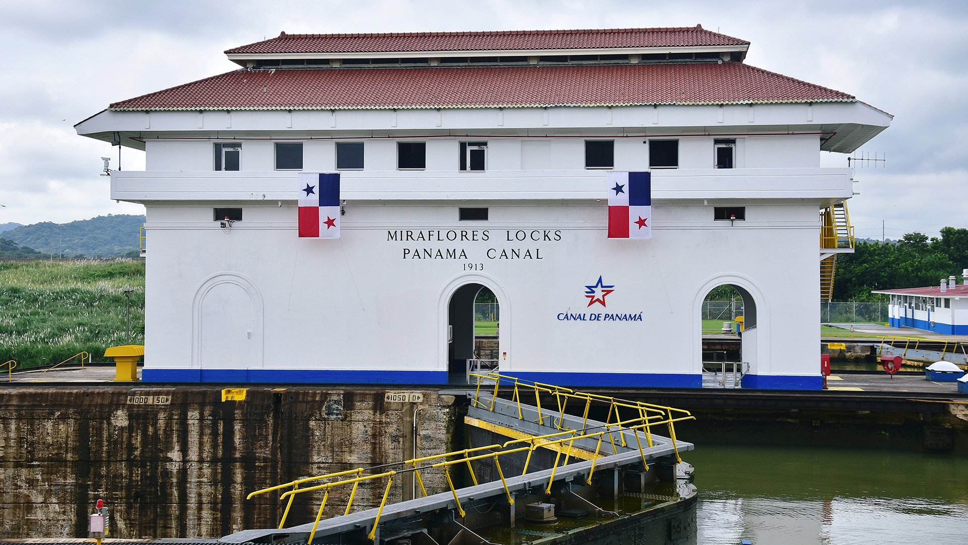 Panama City und Miraflores-Schleusen 