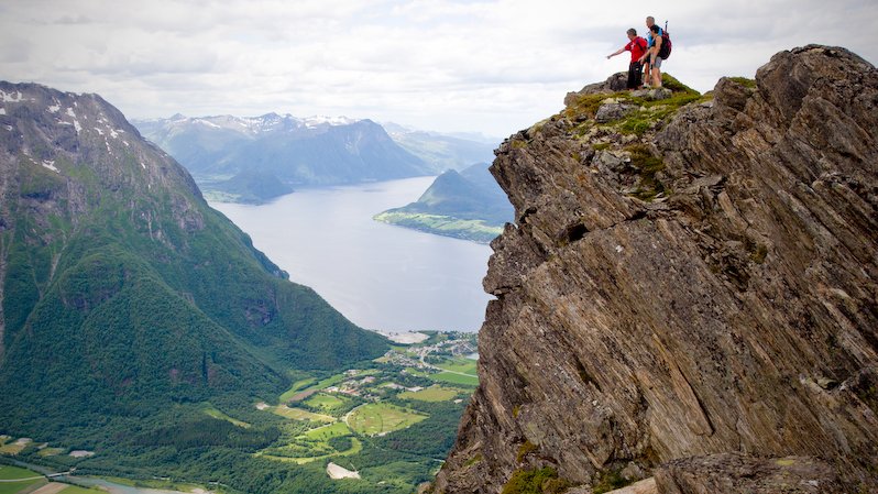 Romsdalseggen Abenteuer: Eine der schönsten Wanderungen Norwegens