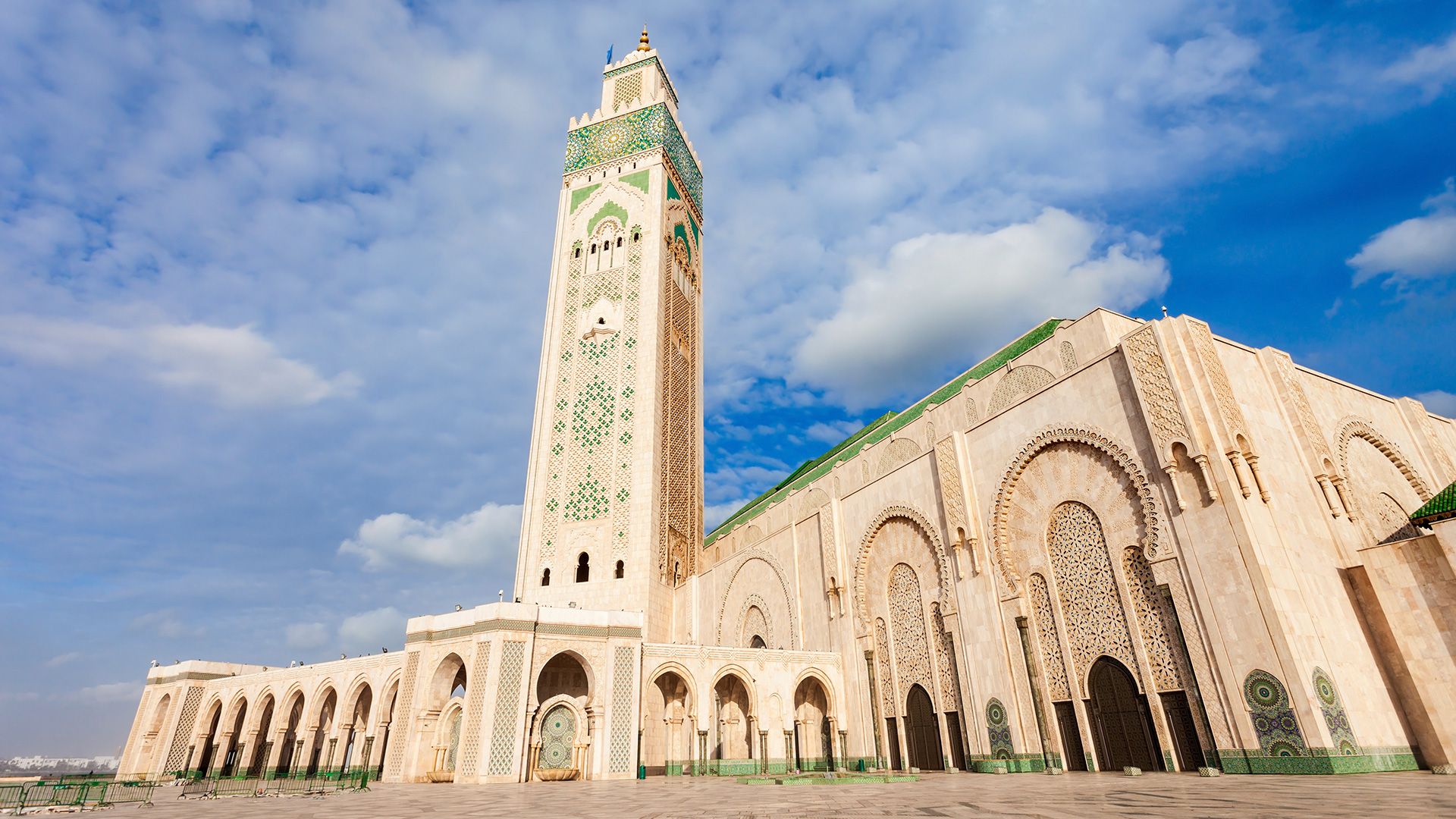 Hammam an der Hassan-II.-Moschee – Minztee-Moment